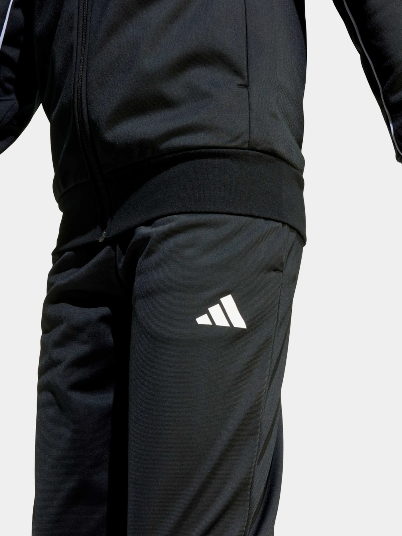Костюмы Adidas модель JL7479 Костюмы Adidas модель JL7479 Фото