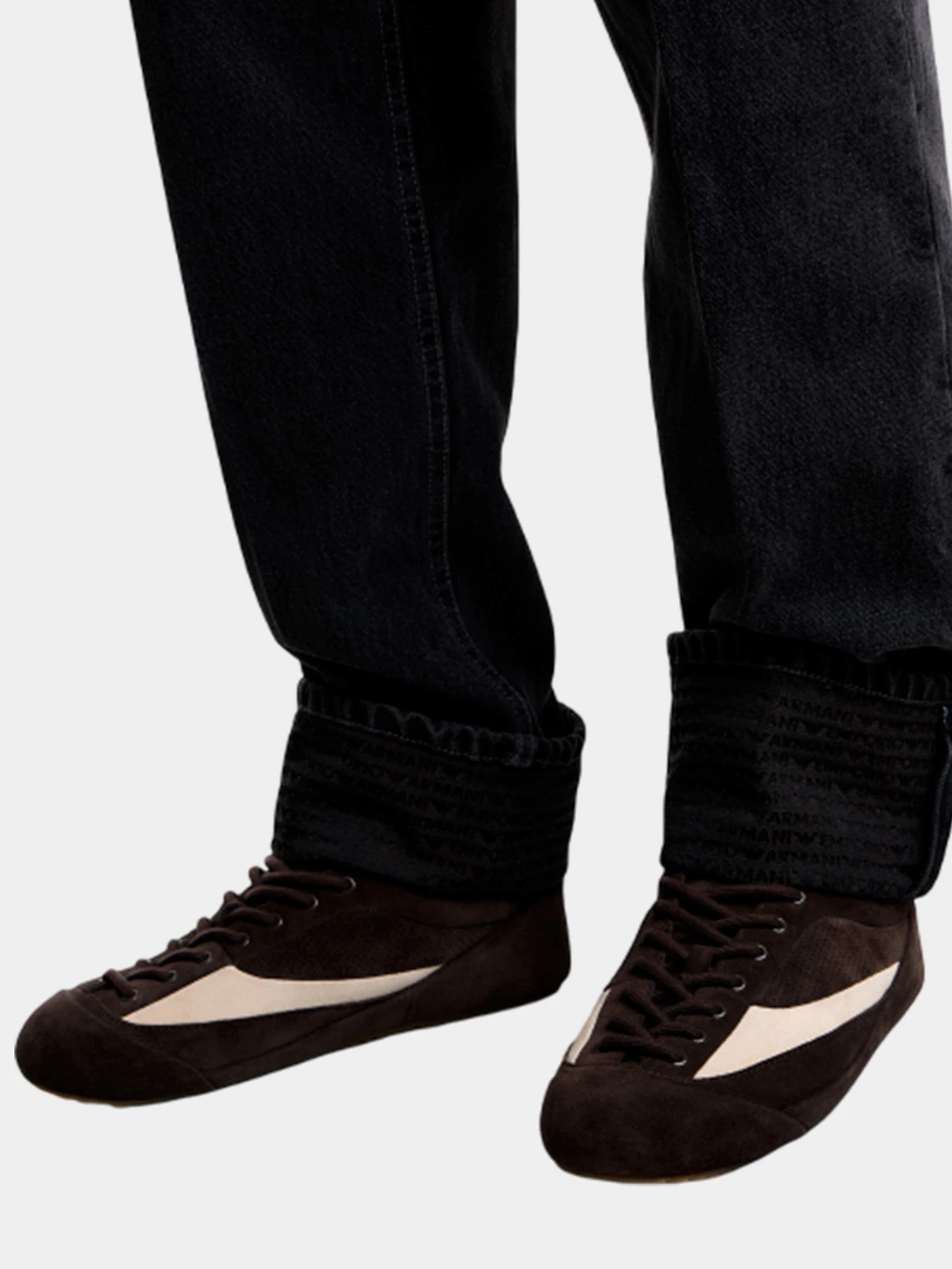 Джинсы Emporio Armani модель EM000664-AF17812-M8001 Джинсы Emporio Armani модель EM000664-AF17812-M8001 Фото