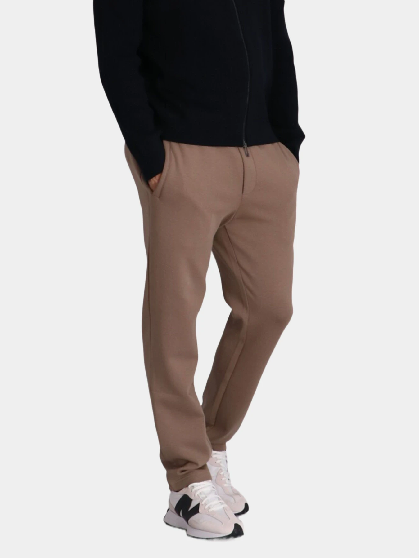 Брюки Emporio Armani модель 8N1PD8-1JHSZ-U6189 Брюки Emporio Armani модель 8N1PD8-1JHSZ-U6189 Фото