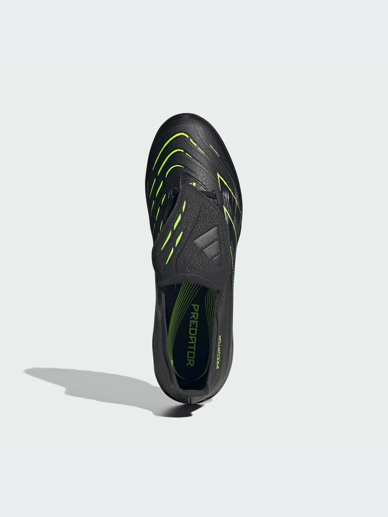 Кроссовки Adidas Predator модель JQ1073-KZ Кроссовки Adidas Predator модель JQ1073-KZ Фото