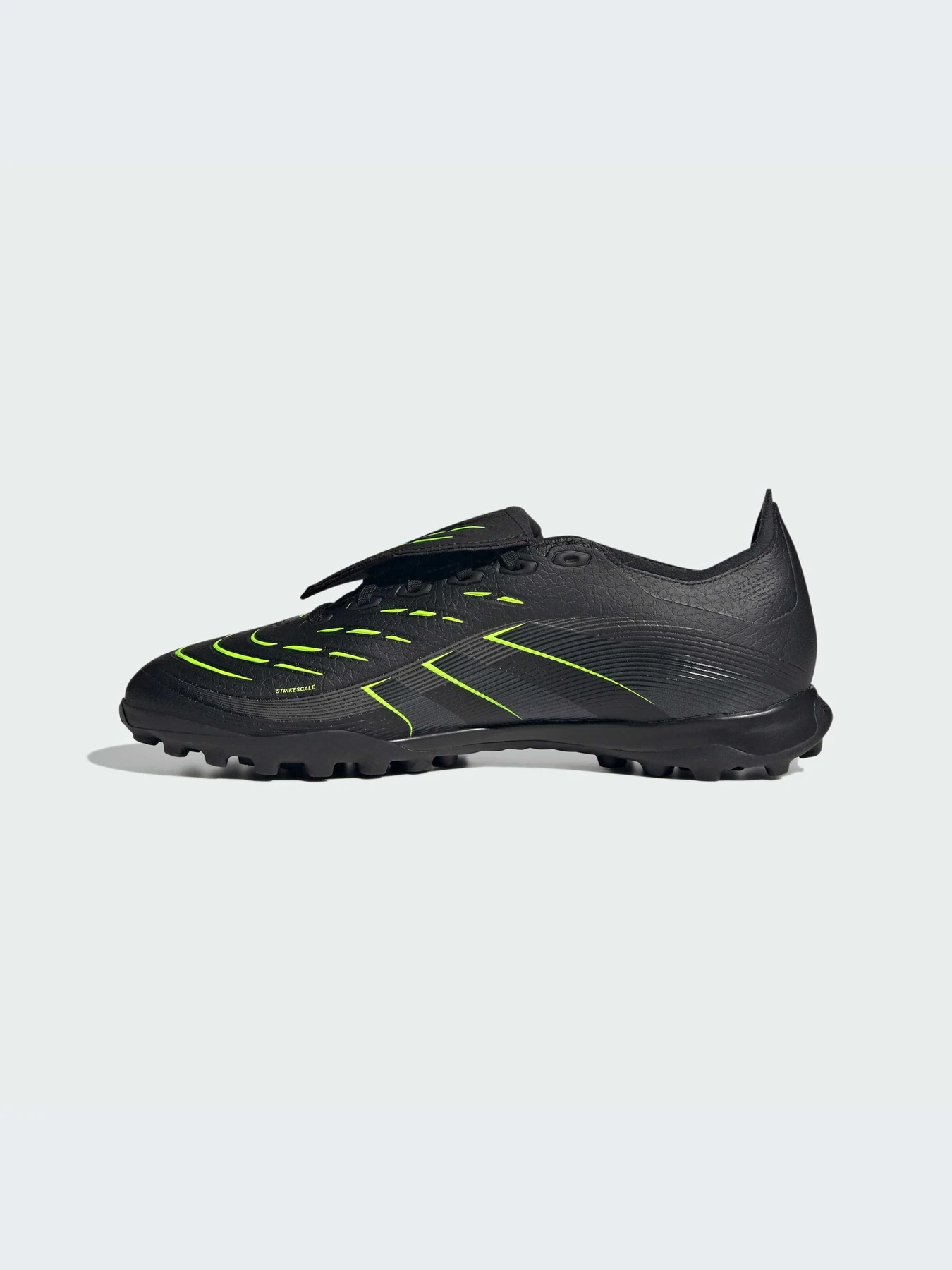 Кроссовки Adidas Predator модель JQ1073-KZ Кроссовки Adidas Predator модель JQ1073-KZ Фото