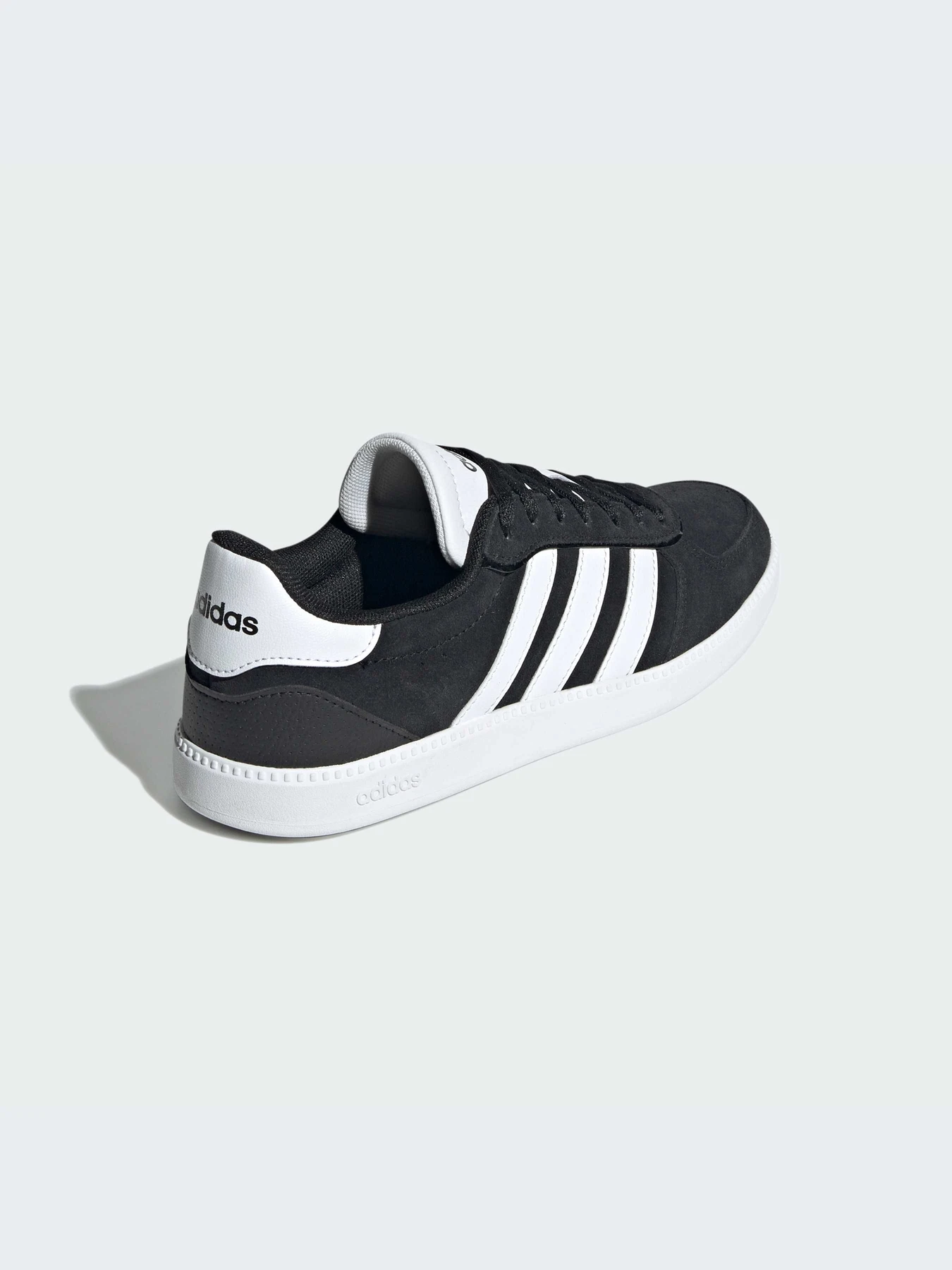 Кроссовки Adidas модель IH5466-KZ Кроссовки Adidas модель IH5466-KZ Фото