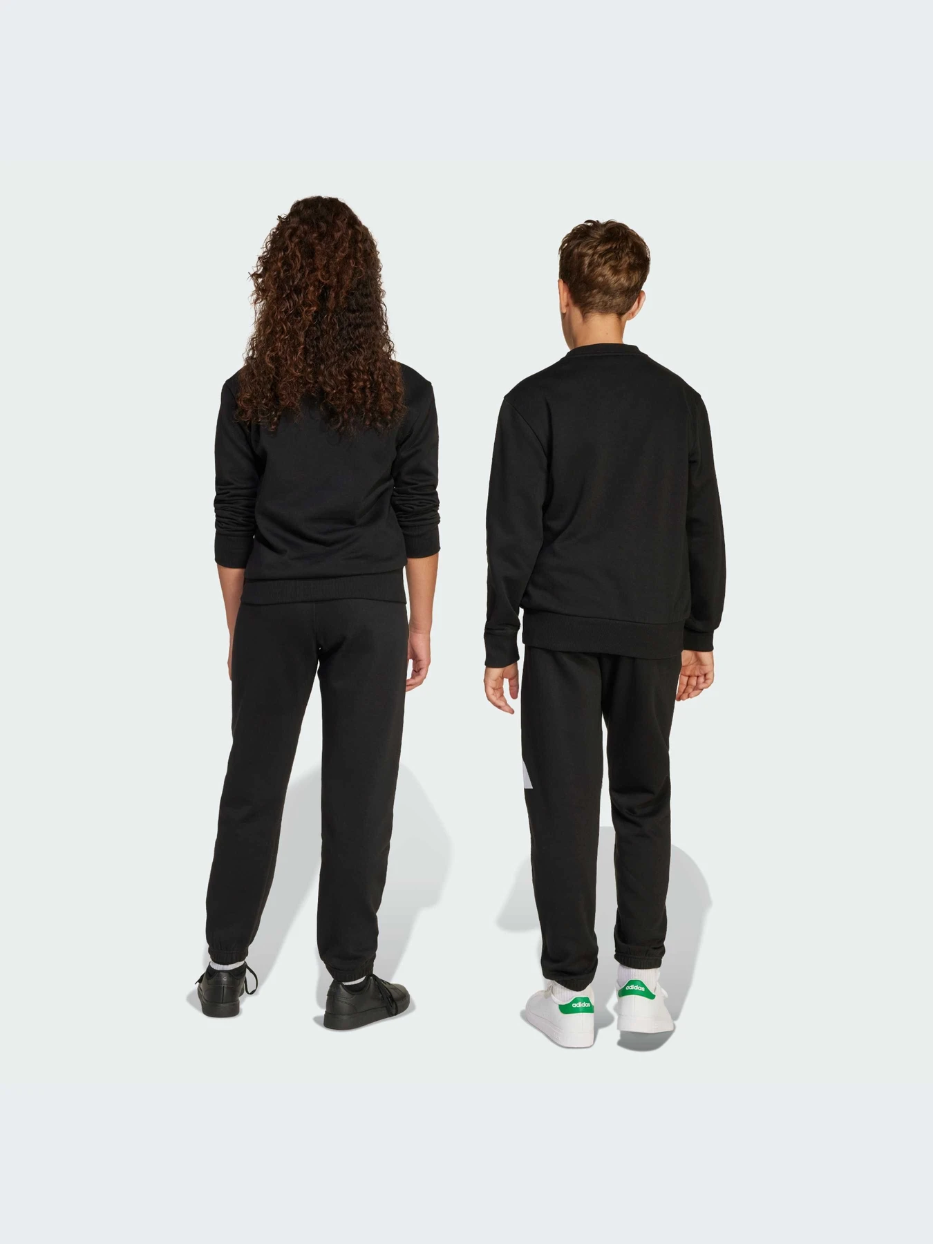 Костюмы Adidas модель JD2098-KZ Костюмы Adidas модель JD2098-KZ Фото