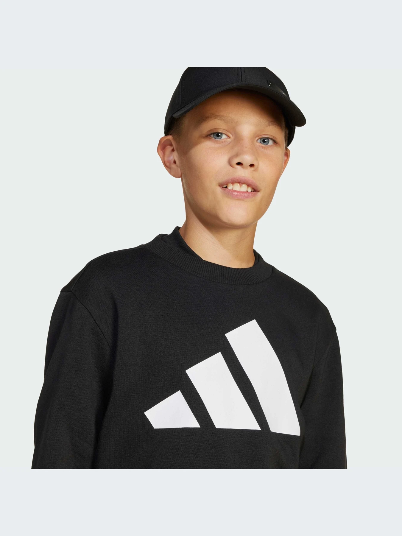 Костюмы Adidas модель JD2098-KZ Костюмы Adidas модель JD2098-KZ Фото