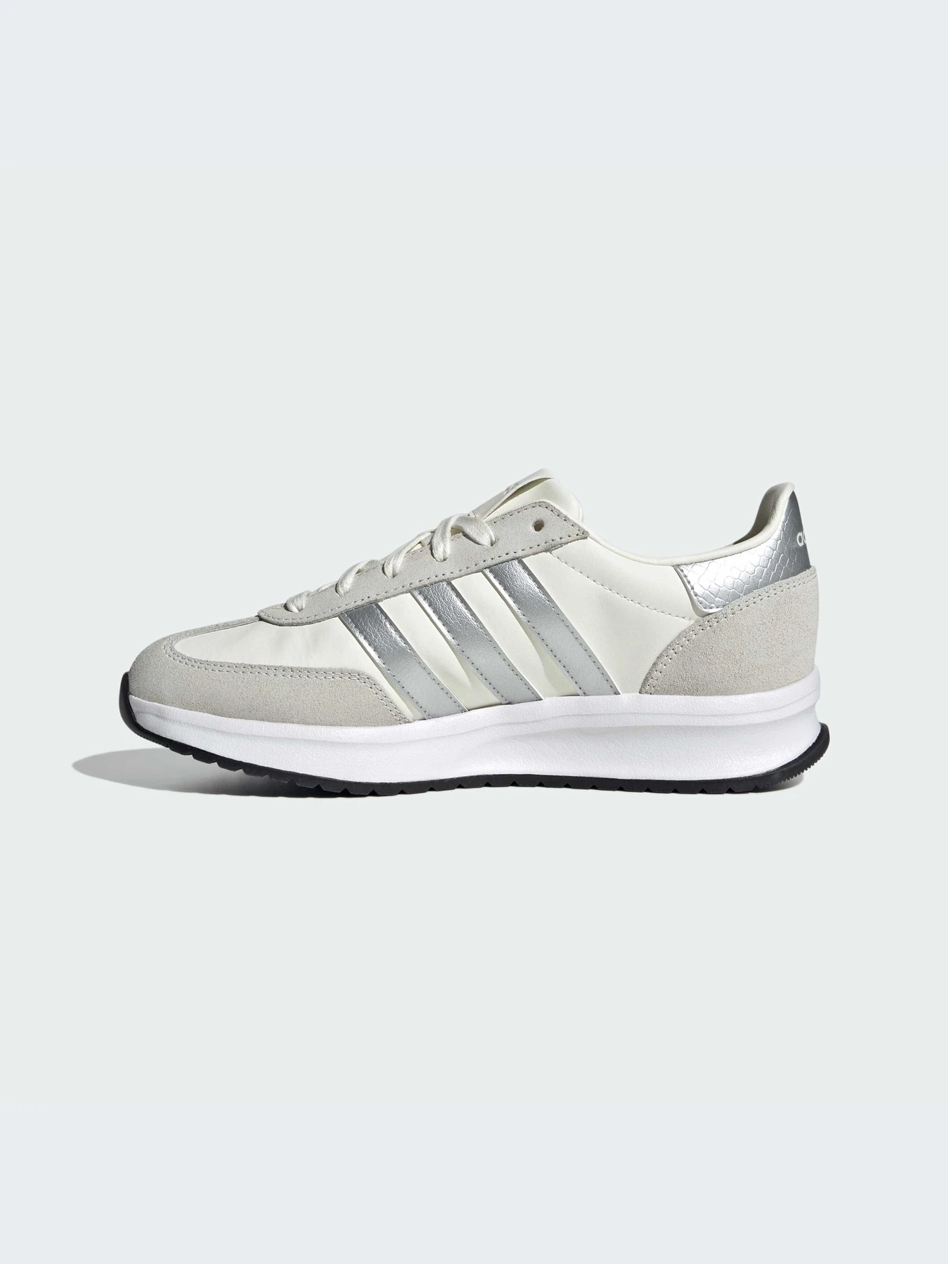 Кроссовки Adidas модель JR8667-KZ Кроссовки Adidas модель JR8667-KZ Фото