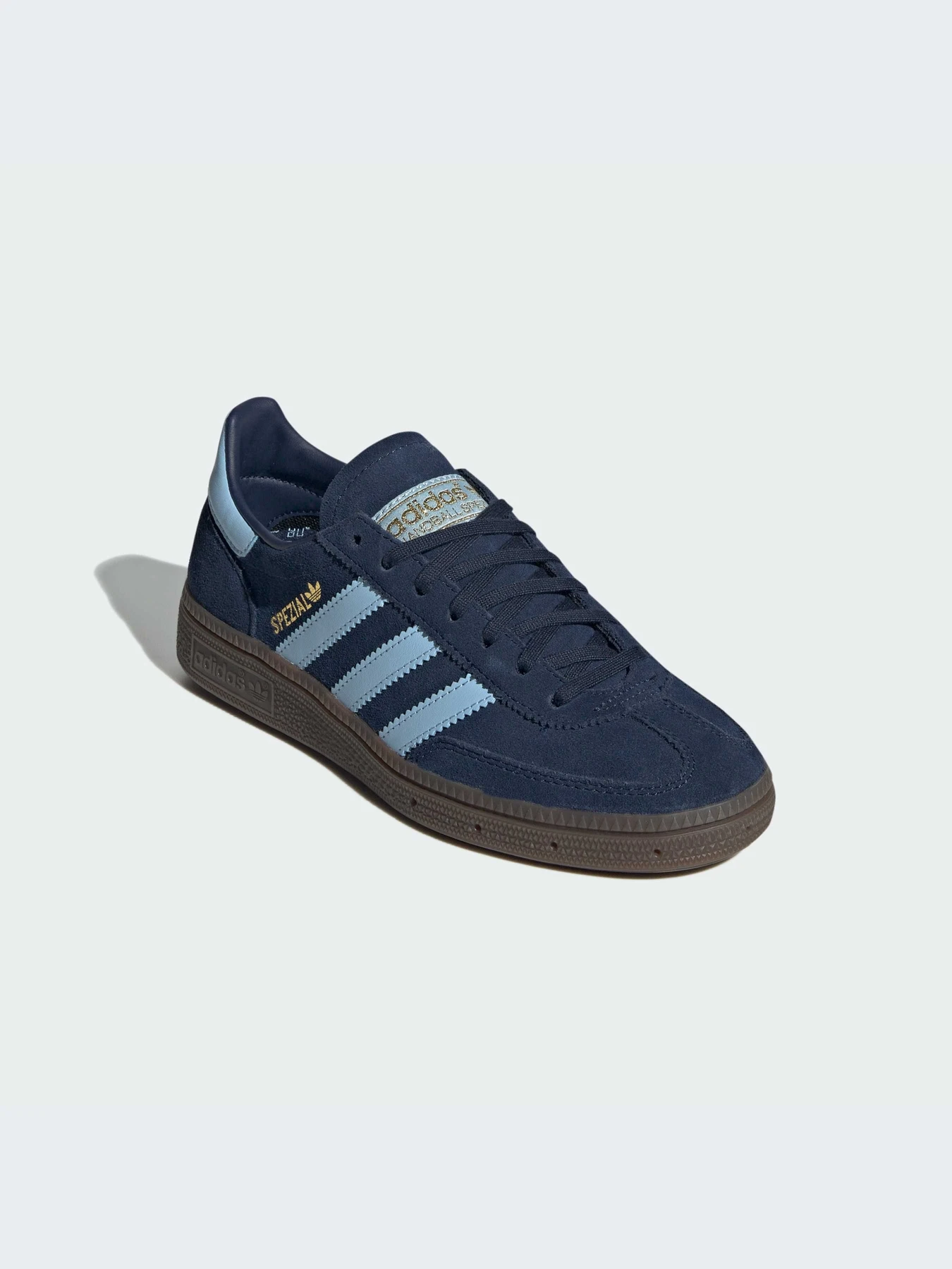 Кроссовки Adidas модель IH8011-KZ Кроссовки Adidas модель IH8011-KZ Фото