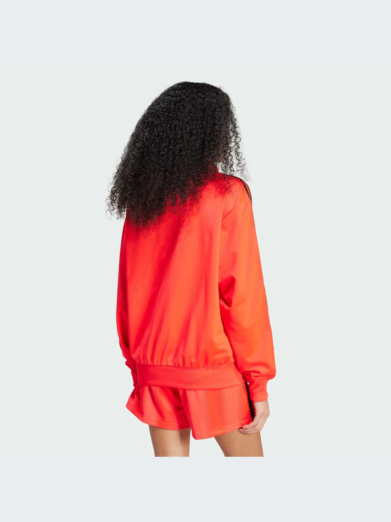 Худи и свитшоты Adidas Adicolor модель JW3663-KZ Худи и свитшоты Adidas Adicolor модель JW3663-KZ Фото