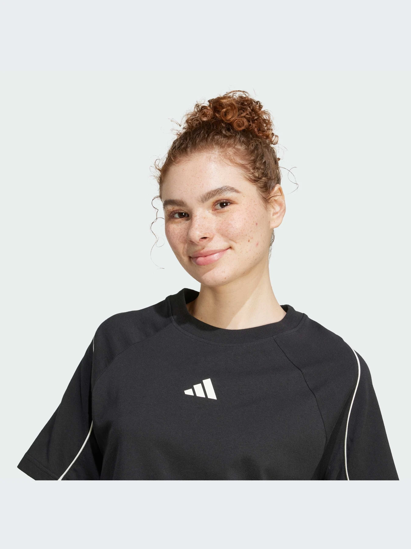 Футболки и поло Adidas модель JV7009-KZ Футболки и поло Adidas модель JV7009-KZ Фото