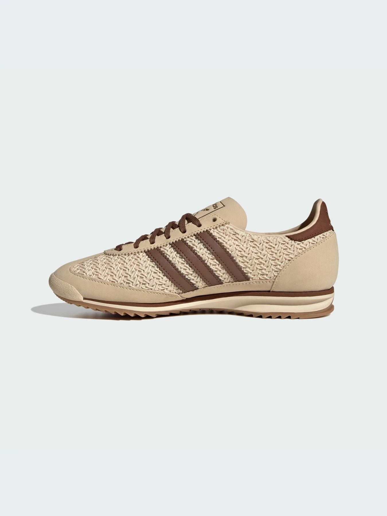 Кроссовки Adidas модель JR4229-KZ Кроссовки Adidas модель JR4229-KZ Фото