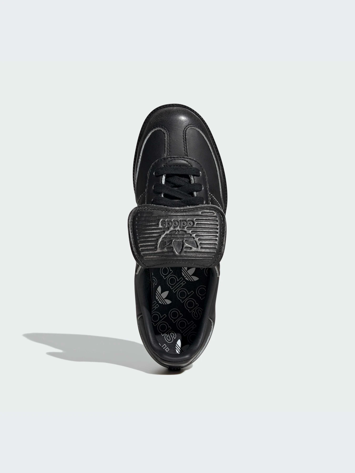 Кроссовки Adidas модель JR5999-KZ Кроссовки Adidas модель JR5999-KZ Фото