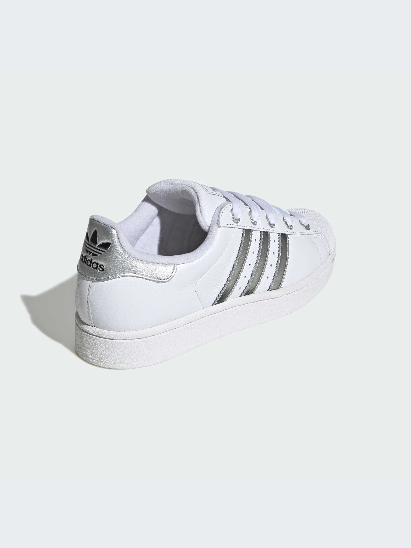 Кроссовки Adidas Superstar модель JR4233-KZ Кроссовки Adidas Superstar модель JR4233-KZ Фото