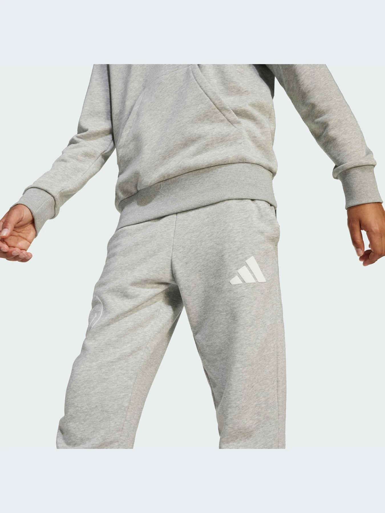 Брюки Adidas модель JN2148-KZ Брюки Adidas модель JN2148-KZ Фото