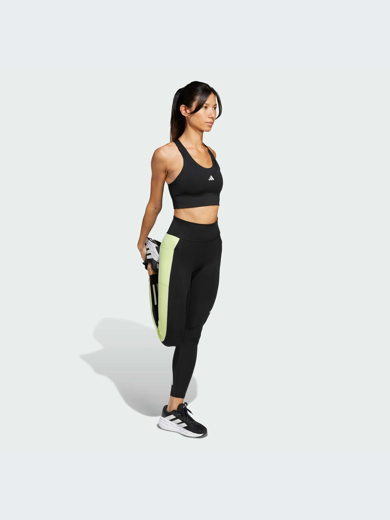 Футболки и поло Adidas модель JI5973-KZ Футболки и поло Adidas модель JI5973-KZ Фото