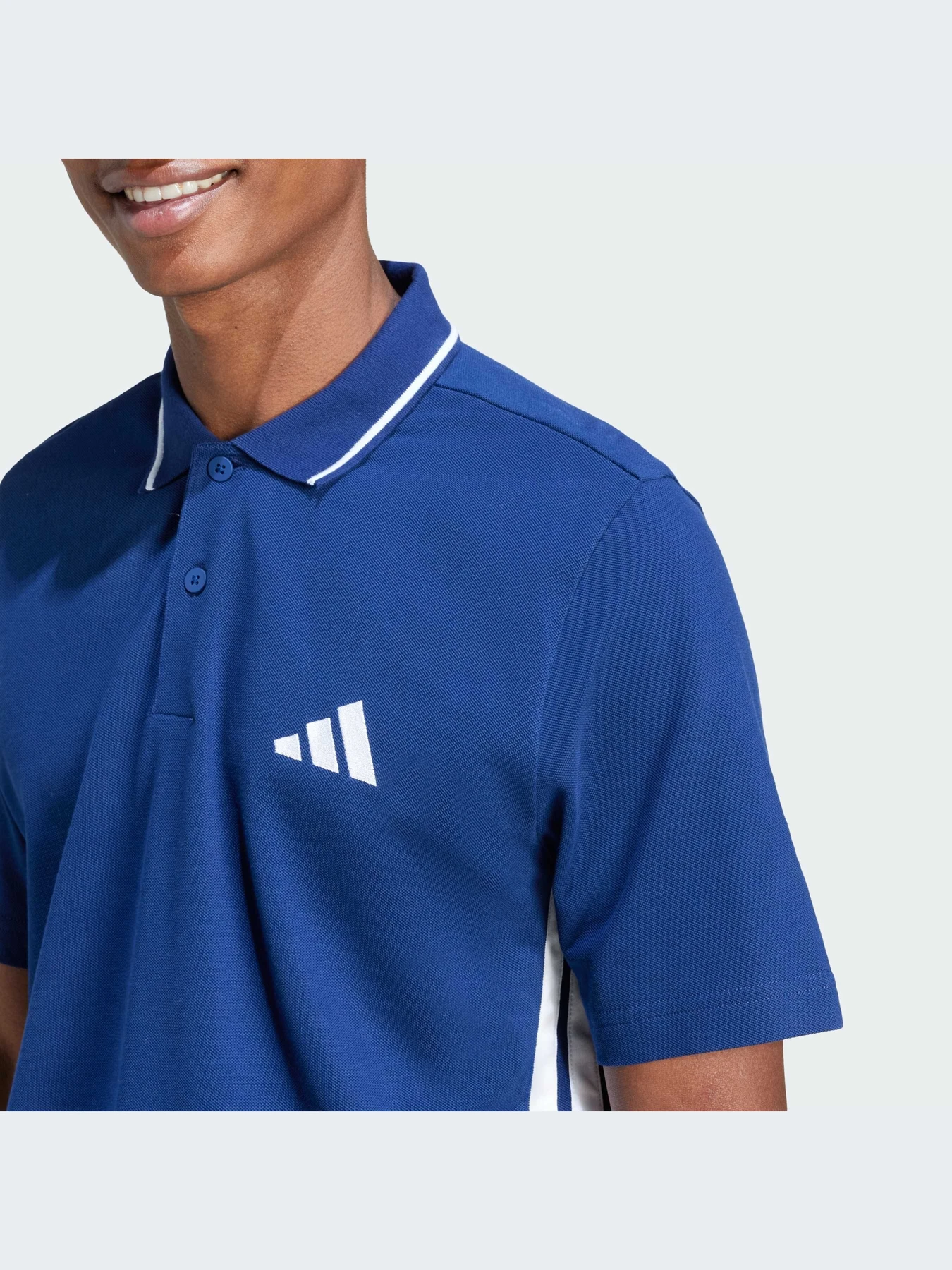 Футболки и поло Adidas модель JE6382-KZ Футболки и поло Adidas модель JE6382-KZ Фото