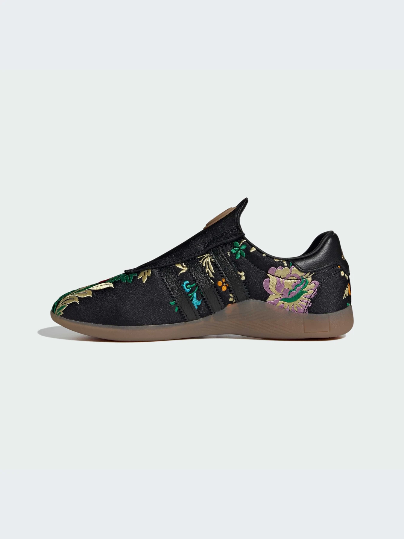 Кроссовки Adidas модель JR6018-KZ Кроссовки Adidas модель JR6018-KZ Фото
