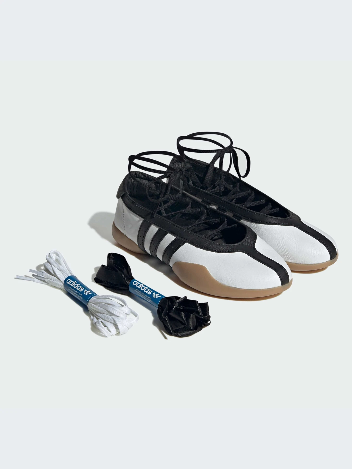 Кроссовки Adidas модель JR7030-KZ Кроссовки Adidas модель JR7030-KZ Фото