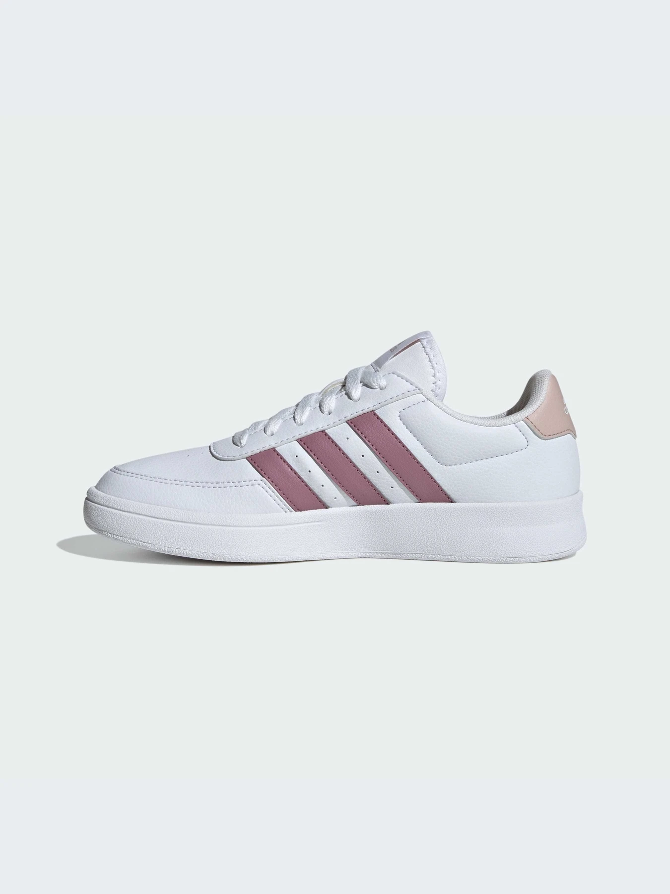 Кроссовки Adidas модель IE5246-KZ Кроссовки Adidas модель IE5246-KZ Фото