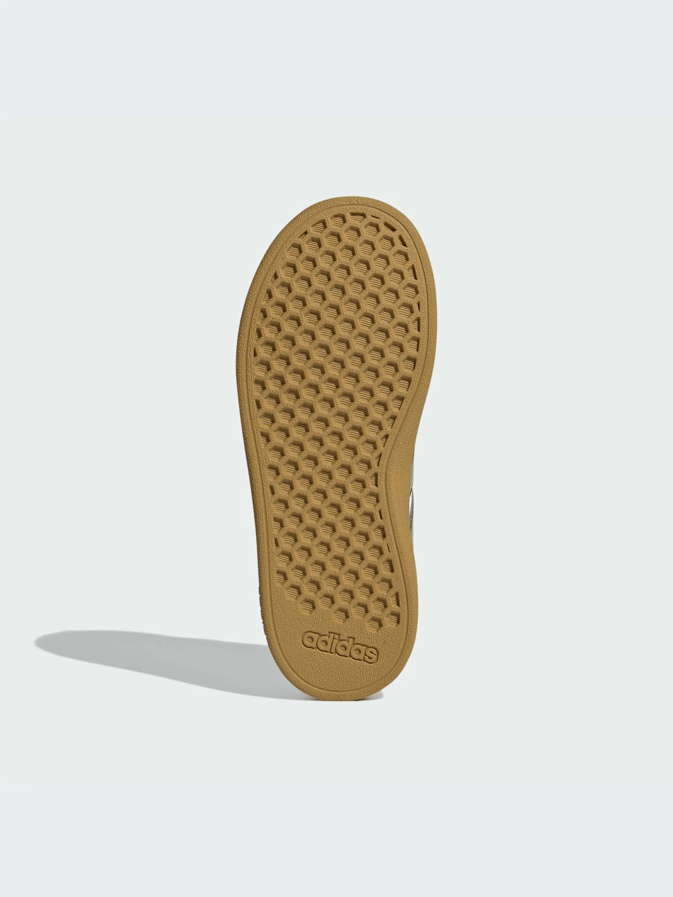 Кроссовки Adidas модель IH1132-KZ Кроссовки Adidas модель IH1132-KZ Фото