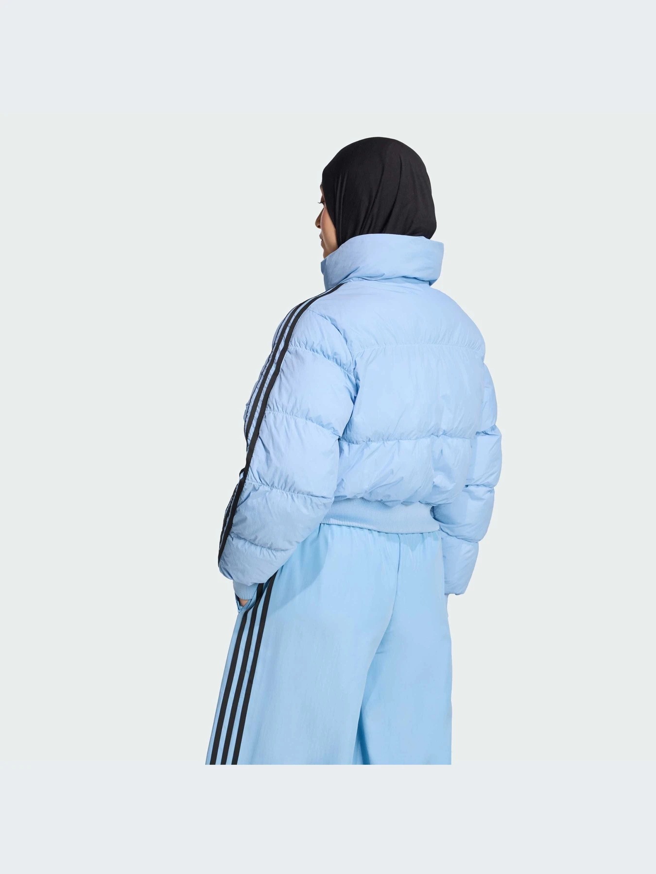 Куртки и дубленки Adidas Adicolor модель JX2969-KZ Куртки и дубленки Adidas Adicolor модель JX2969-KZ Фото