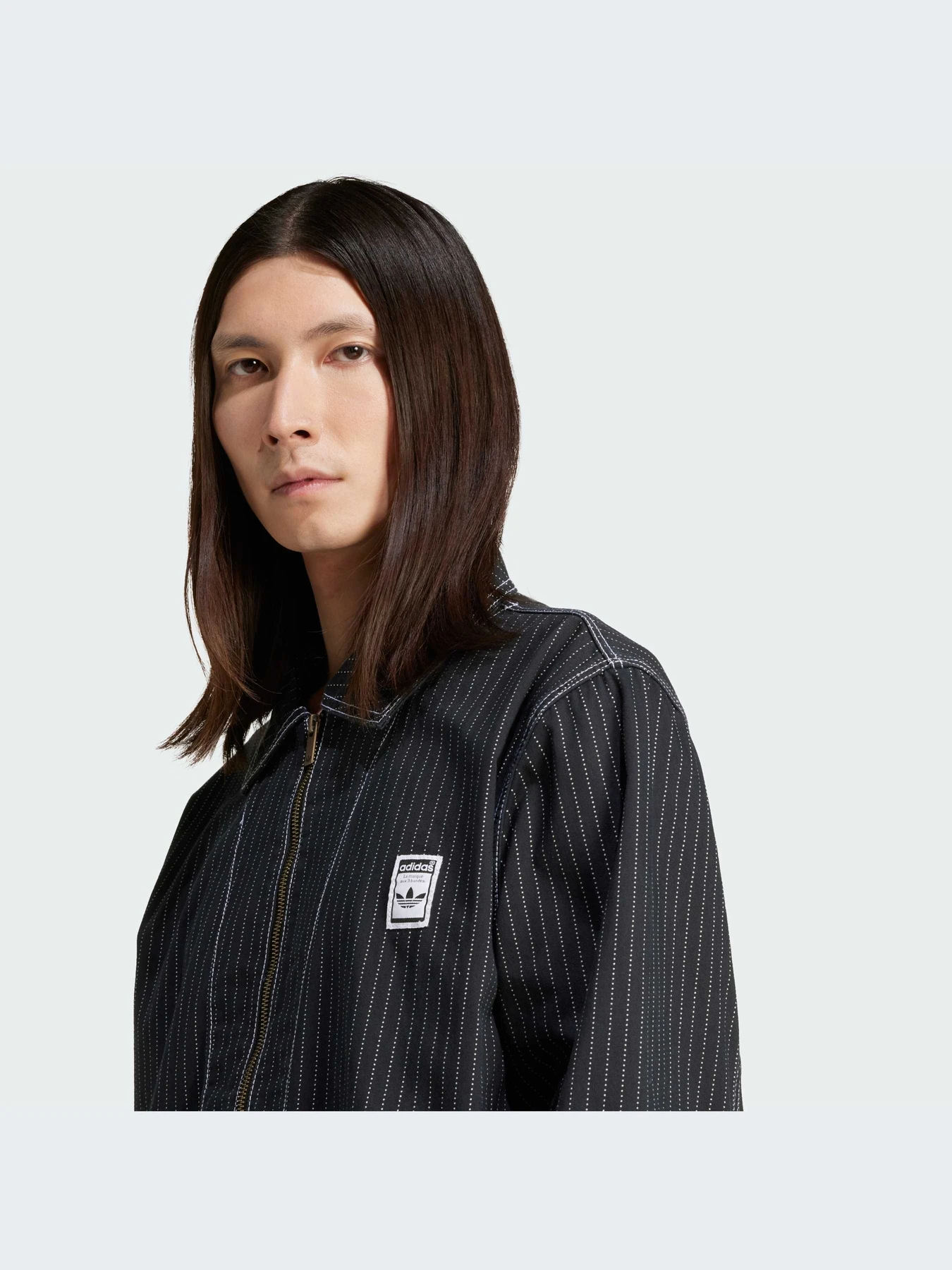 Куртки и дубленки Adidas Graphics модель JP4485-KZ Куртки и дубленки Adidas Graphics модель JP4485-KZ Фото