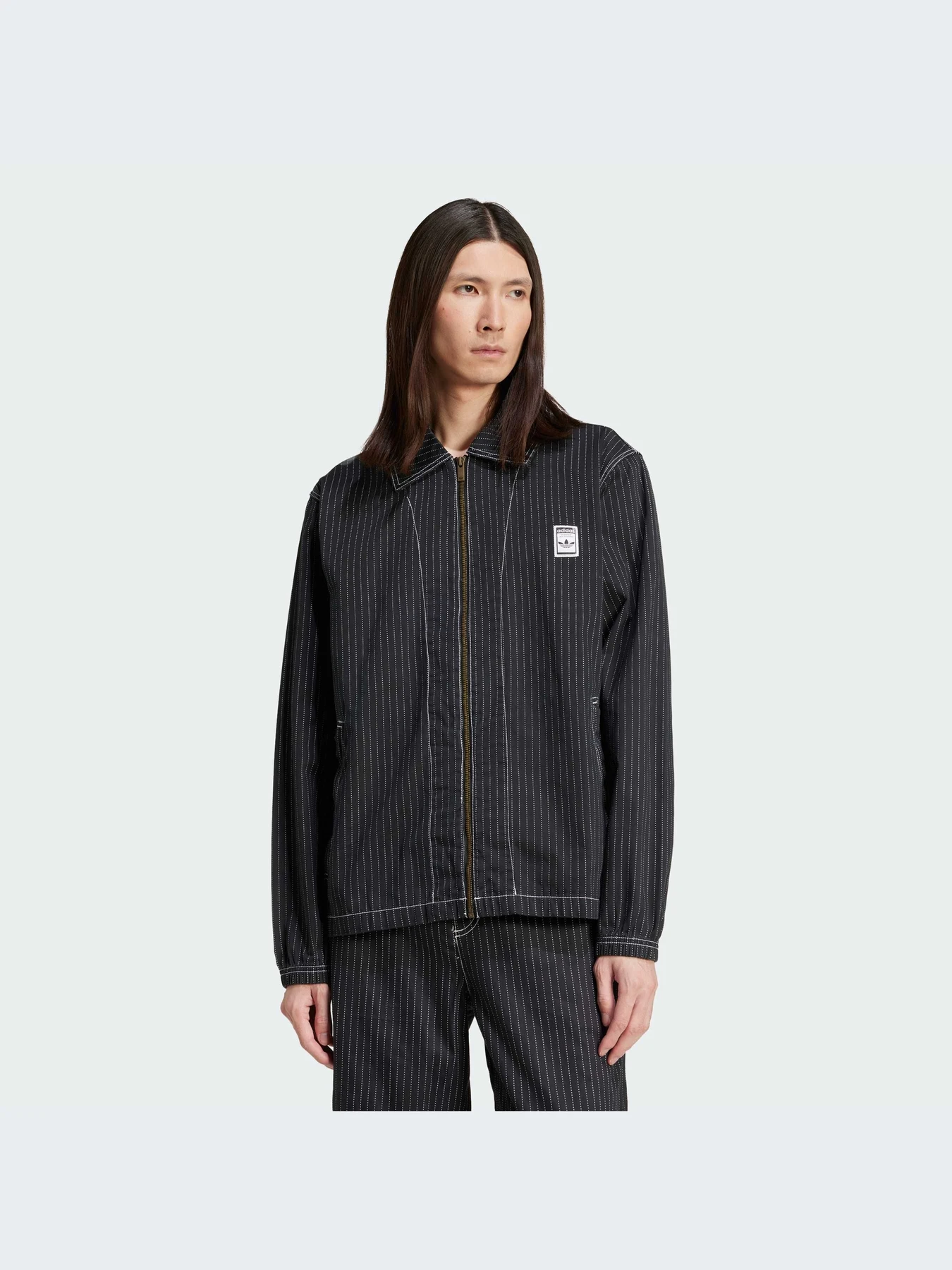 Куртки и дубленки Adidas Graphics модель JP4485-KZ Куртки и дубленки Adidas Graphics модель JP4485-KZ Фото