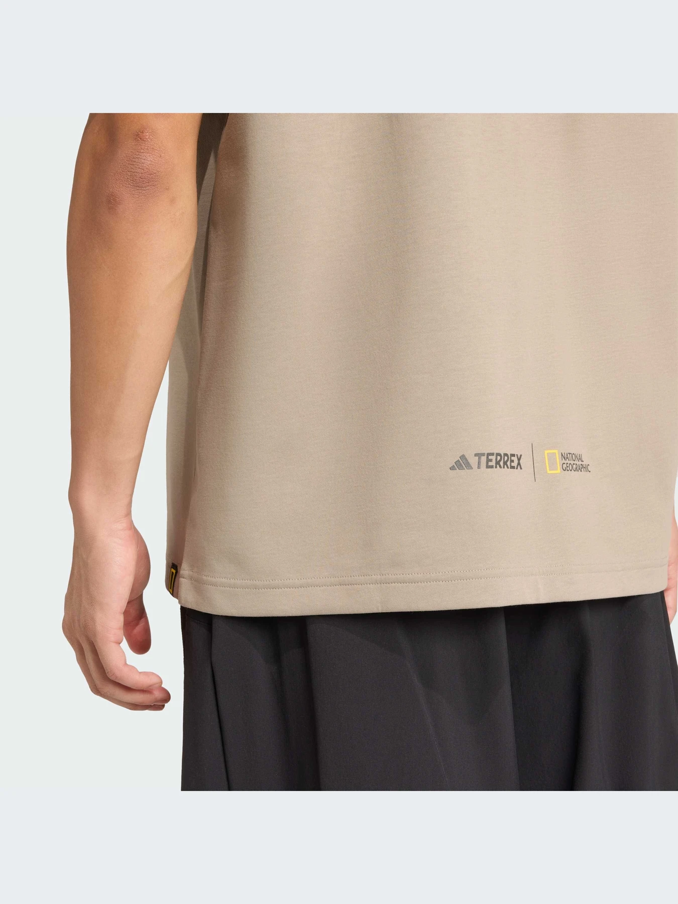 Футболки и поло Adidas модель KC2350-KZ Футболки и поло Adidas модель KC2350-KZ Фото