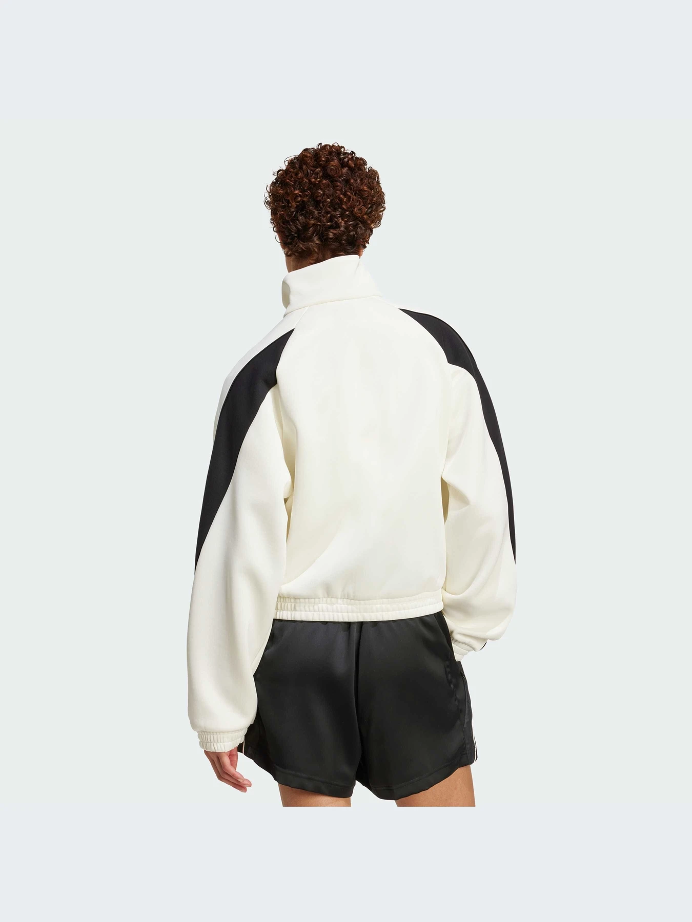 Худи и свитшоты Adidas модель JW0519-KZ Худи и свитшоты Adidas модель JW0519-KZ Фото