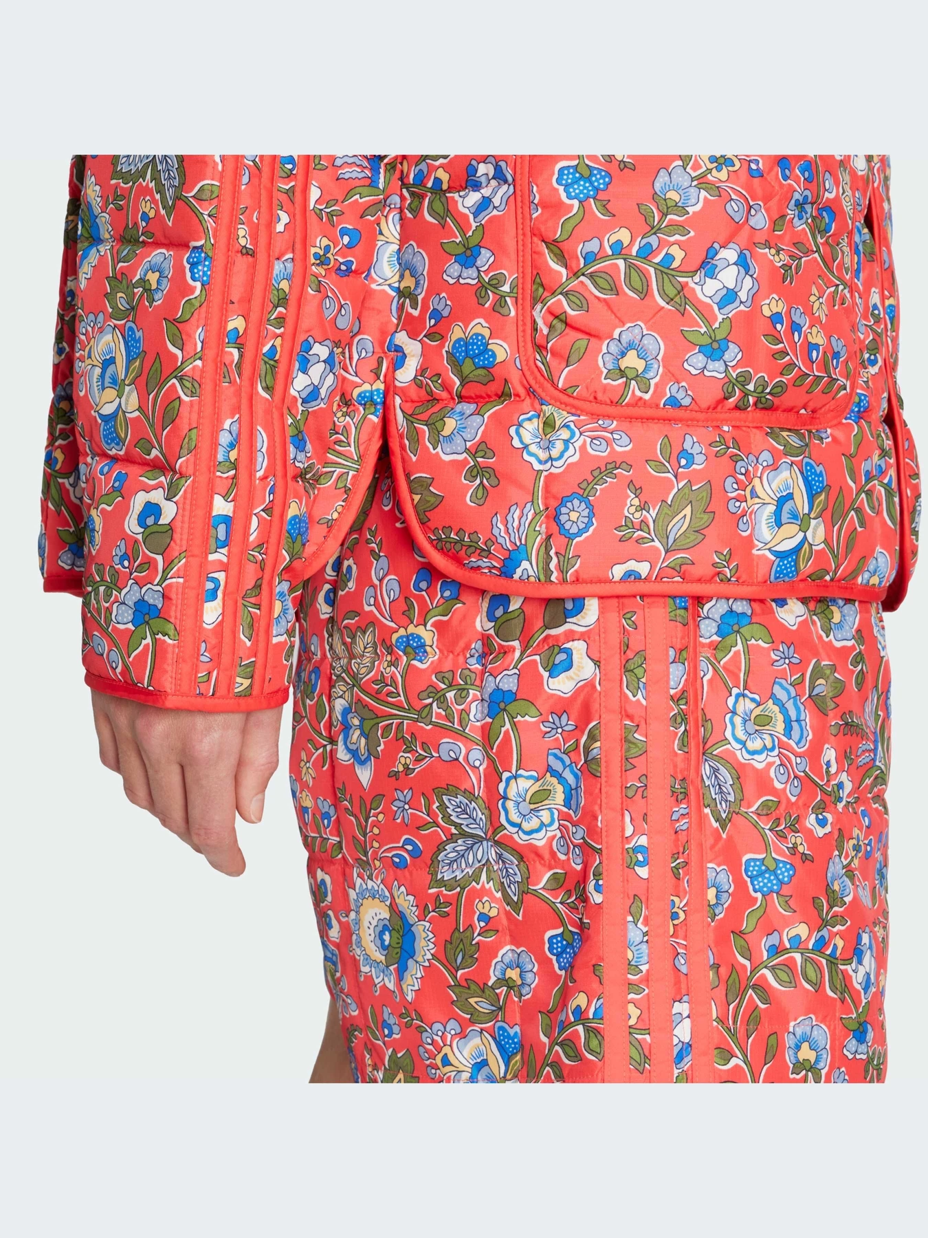 Куртки и дубленки Adidas модель JW5198-KZ Куртки и дубленки Adidas модель JW5198-KZ Фото