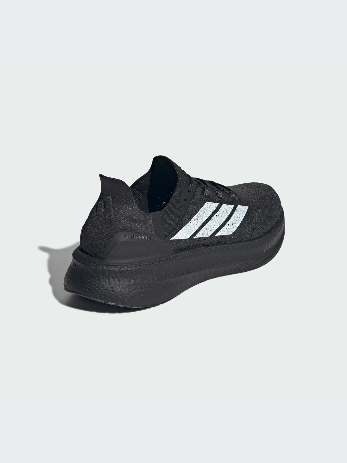 Кроссовки Adidas Ultraboost модель JQ2941-KZ Кроссовки Adidas Ultraboost модель JQ2941-KZ Фото