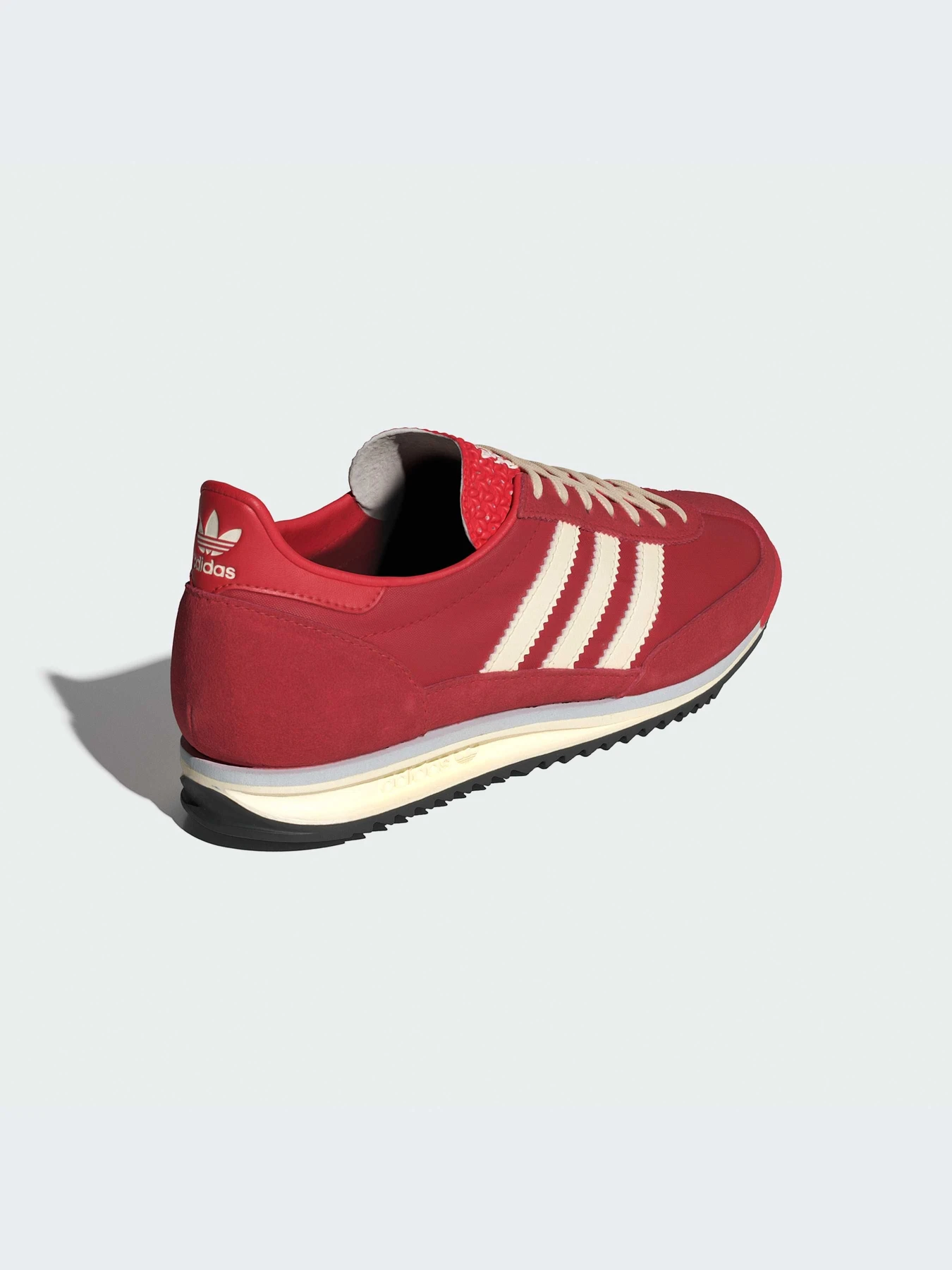 Кроссовки Adidas модель IE3475-KZ Кроссовки Adidas модель IE3475-KZ Фото
