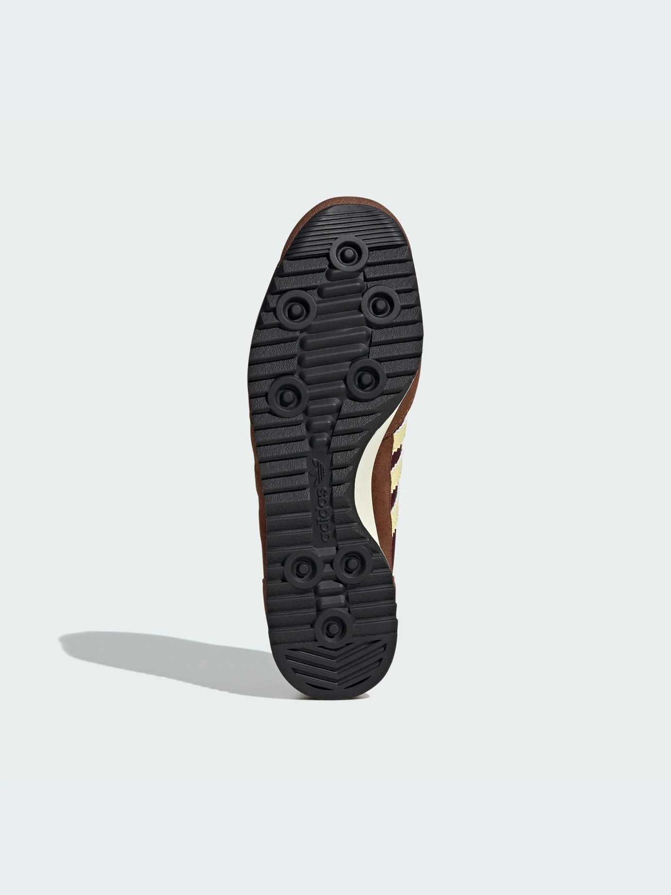 Кроссовки Adidas модель IE3425-KZ Кроссовки Adidas модель IE3425-KZ Фото