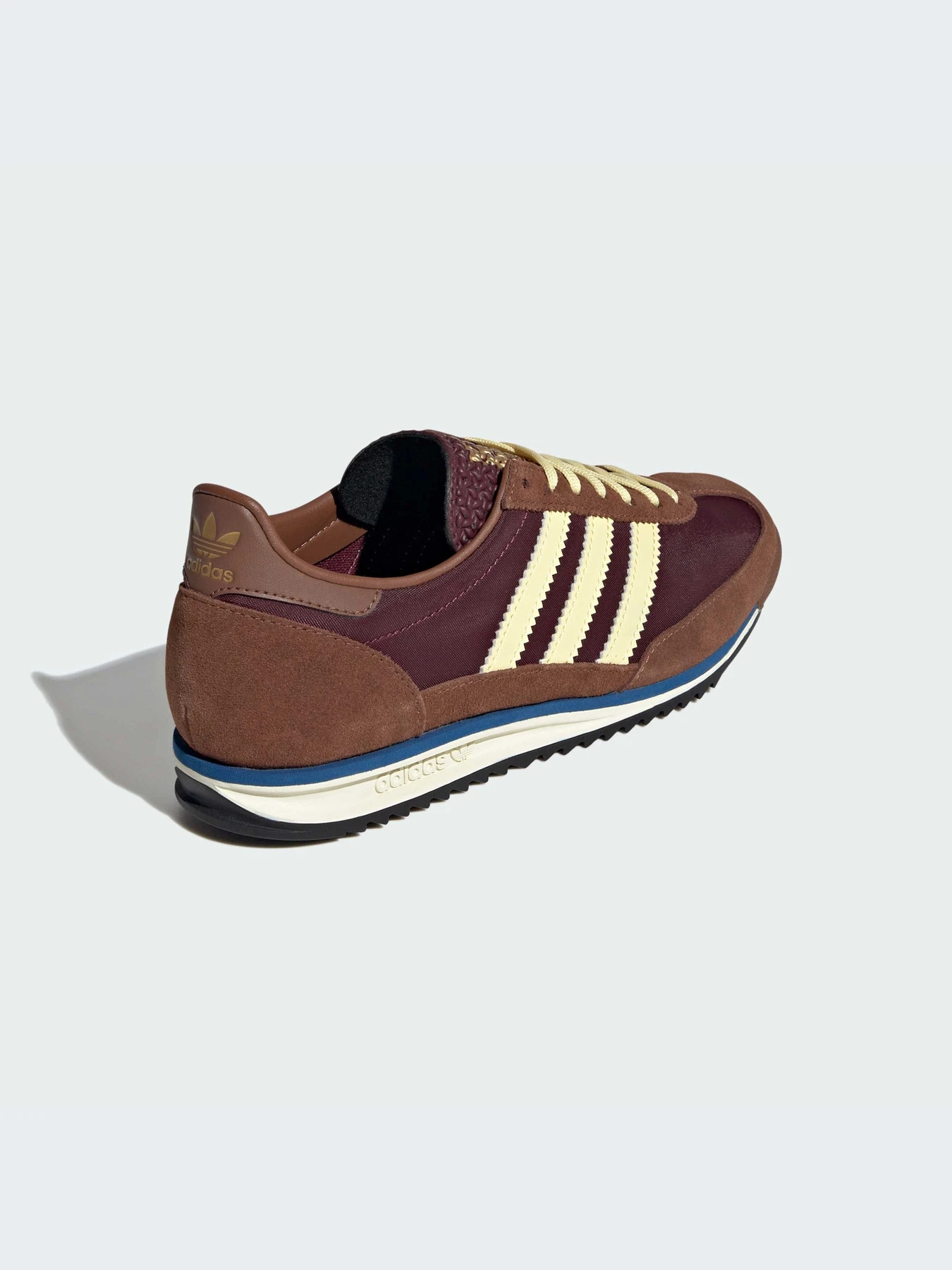Кроссовки Adidas модель IE3425-KZ Кроссовки Adidas модель IE3425-KZ Фото