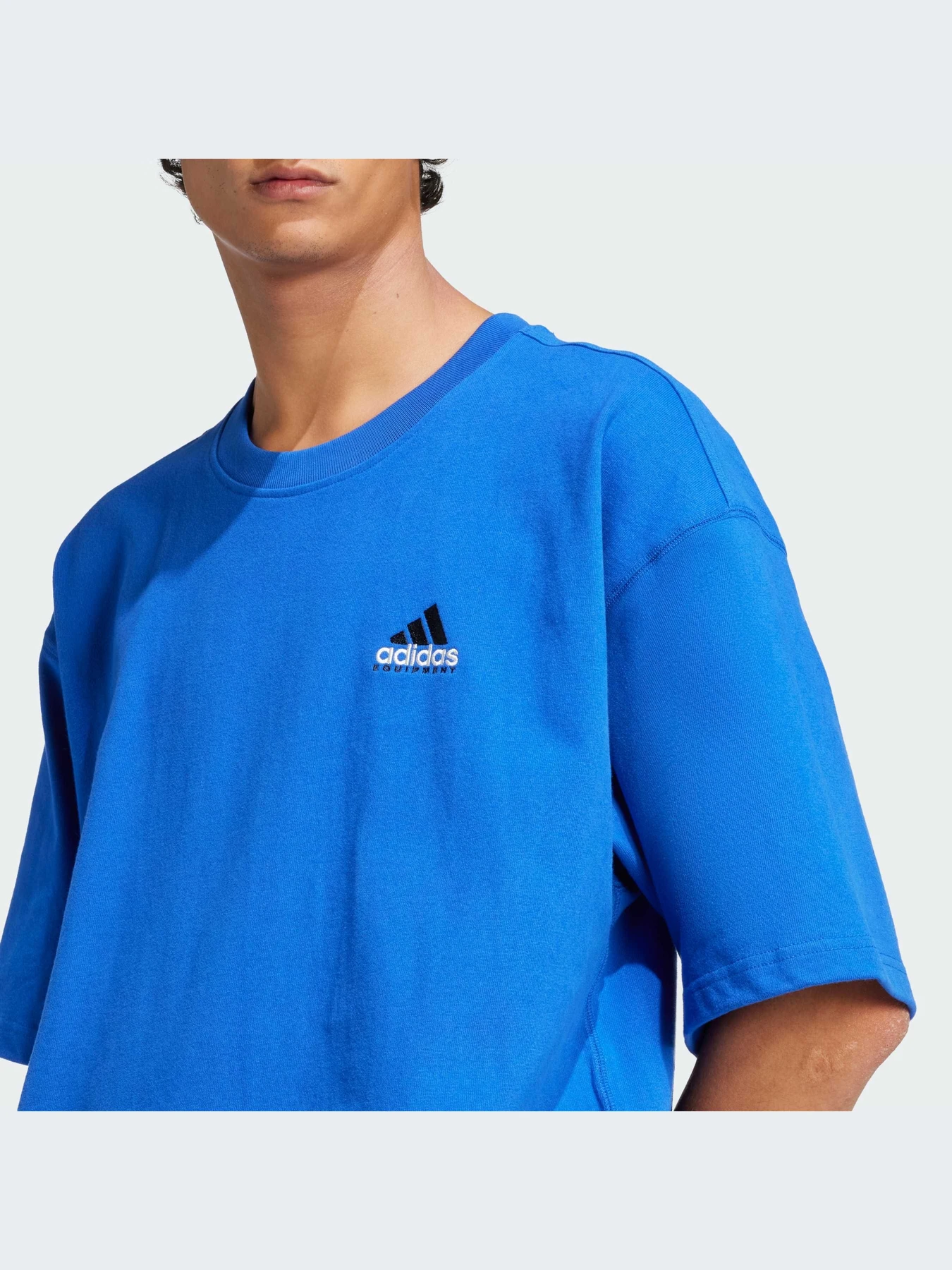 Футболки и поло Adidas Graphics модель JN4847-KZ Футболки и поло Adidas Graphics модель JN4847-KZ Фото