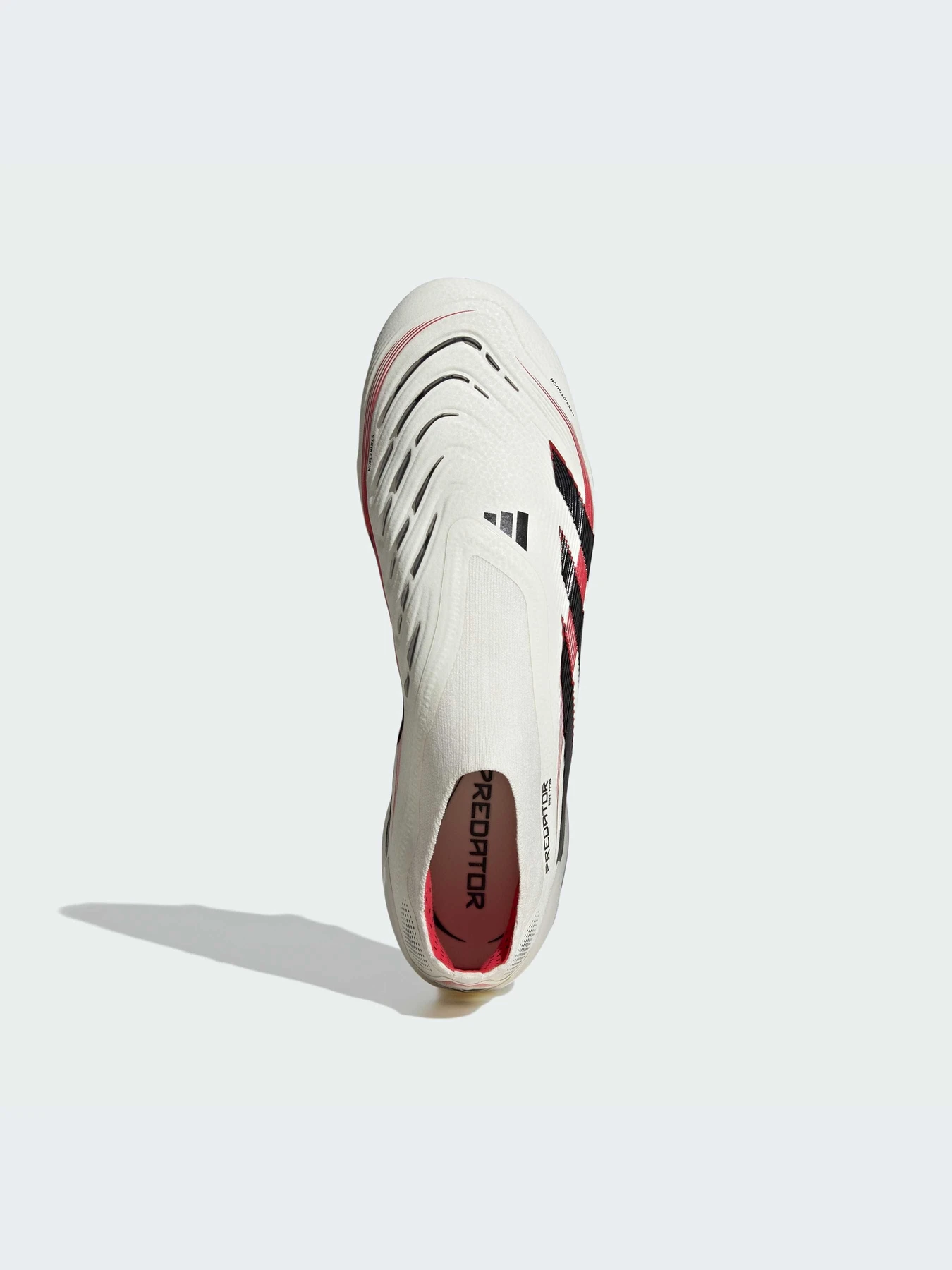 Кроссовки Adidas Predator модель ID3872-KZ Кроссовки Adidas Predator модель ID3872-KZ Фото
