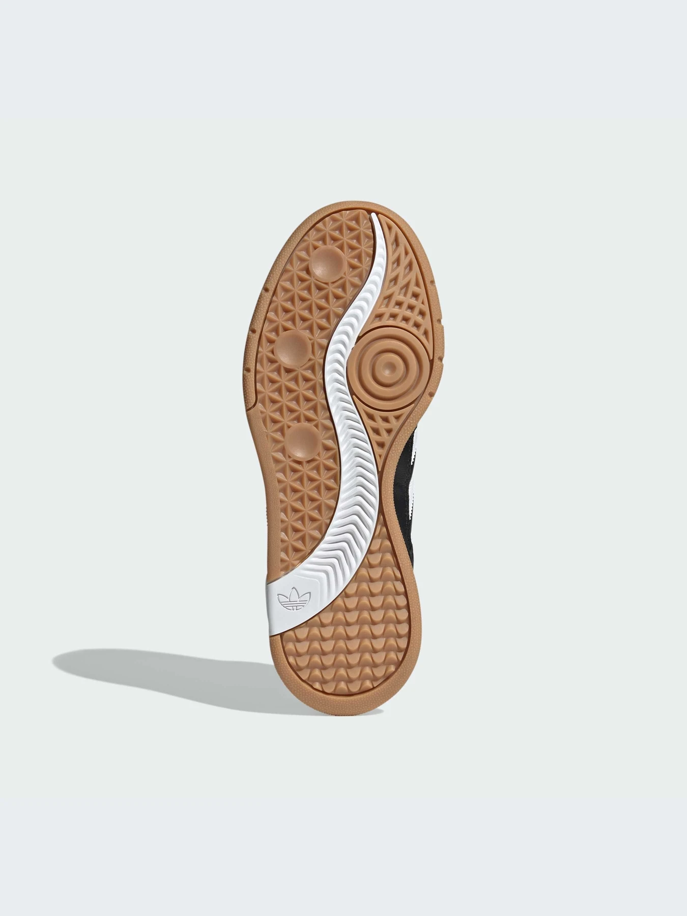Кроссовки Adidas Predator модель JH9494-KZ Кроссовки Adidas Predator модель JH9494-KZ Фото