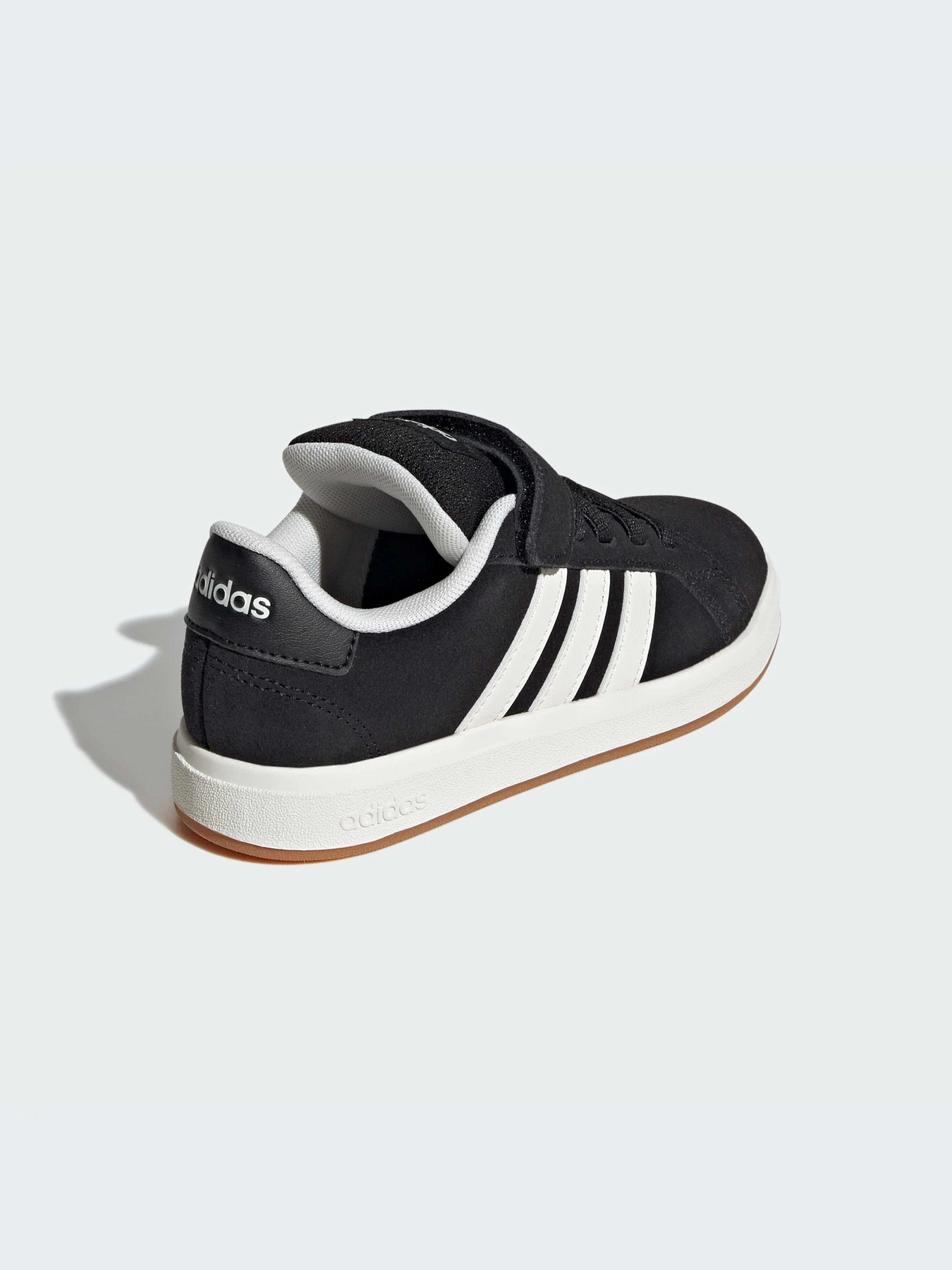 Кроссовки Adidas Grand Court модель JP5896-KZ Кроссовки Adidas Grand Court модель JP5896-KZ Фото