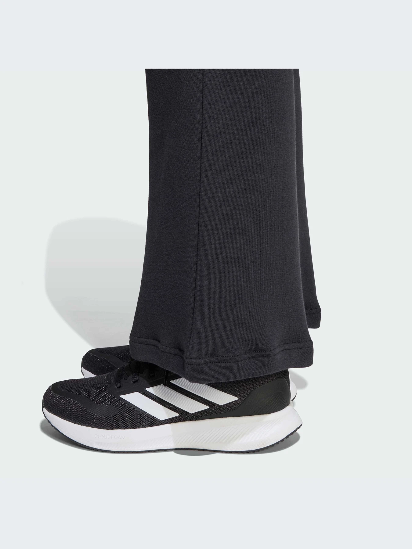 Брюки Adidas модель JN2226-KZ Брюки Adidas модель JN2226-KZ Фото