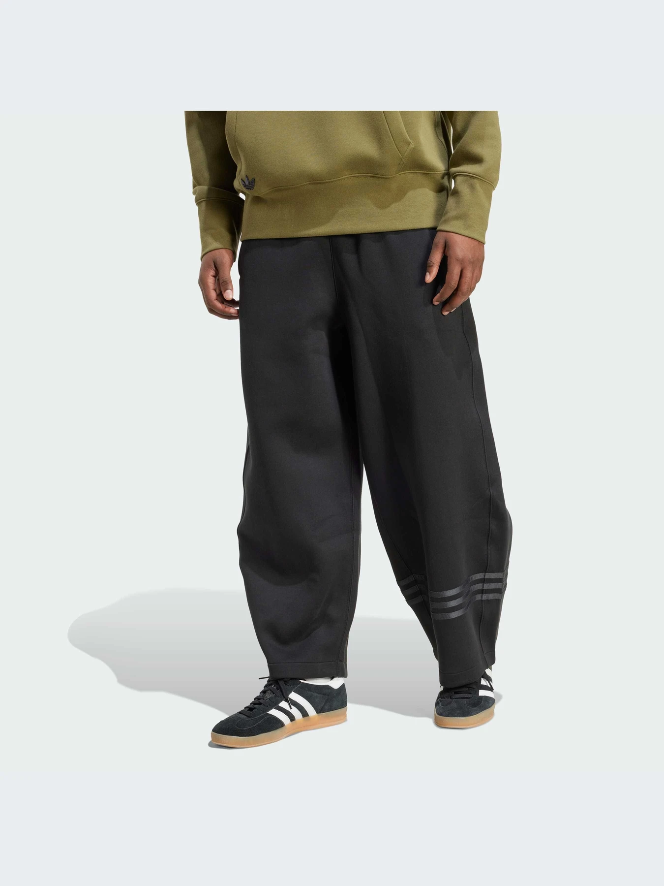 Брюки Adidas Adicolor модель JW5445-KZ Брюки Adidas Adicolor модель JW5445-KZ Фото