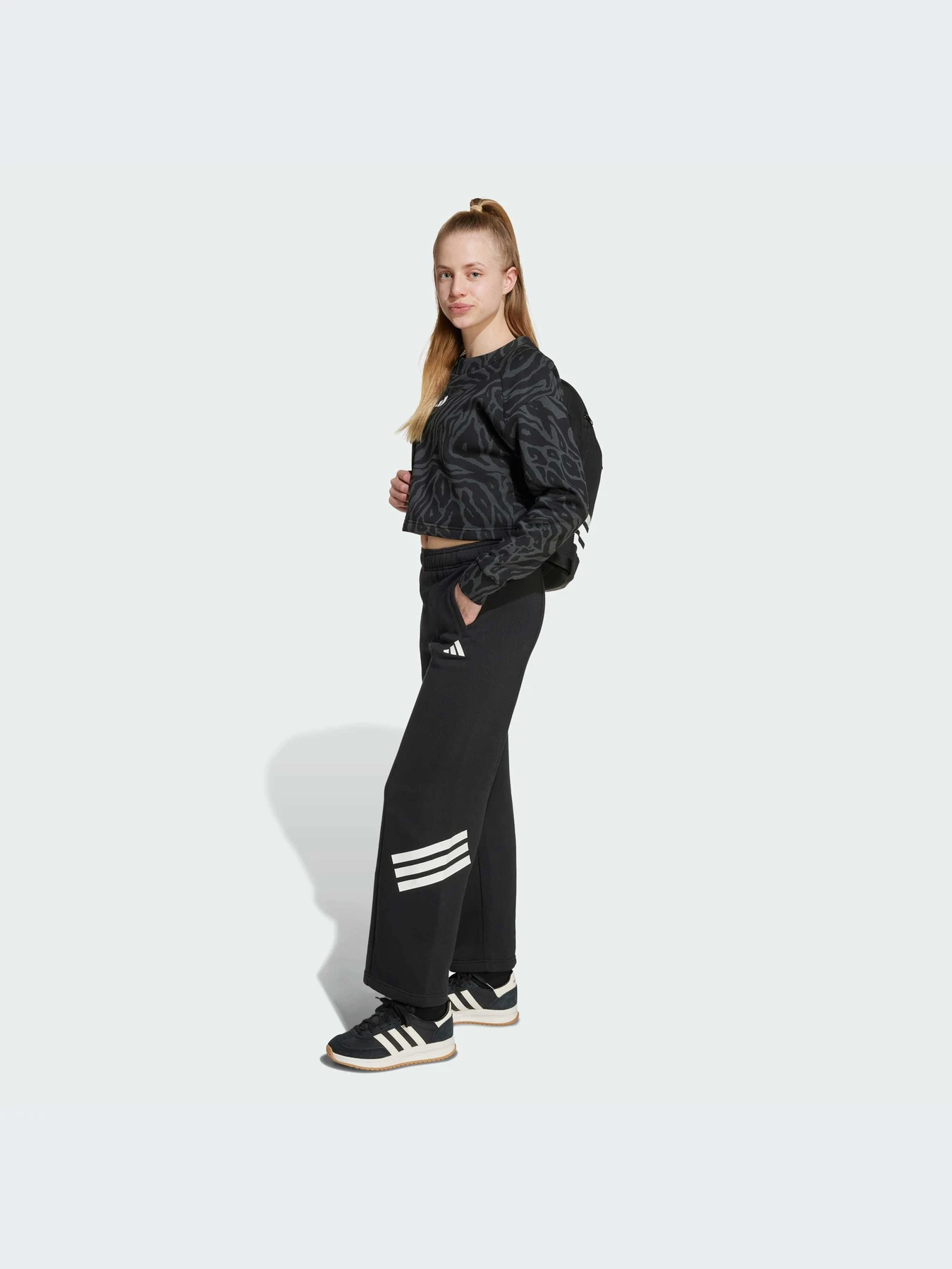 Брюки Adidas Icons модель JW7544-KZ Брюки Adidas Icons модель JW7544-KZ Фото