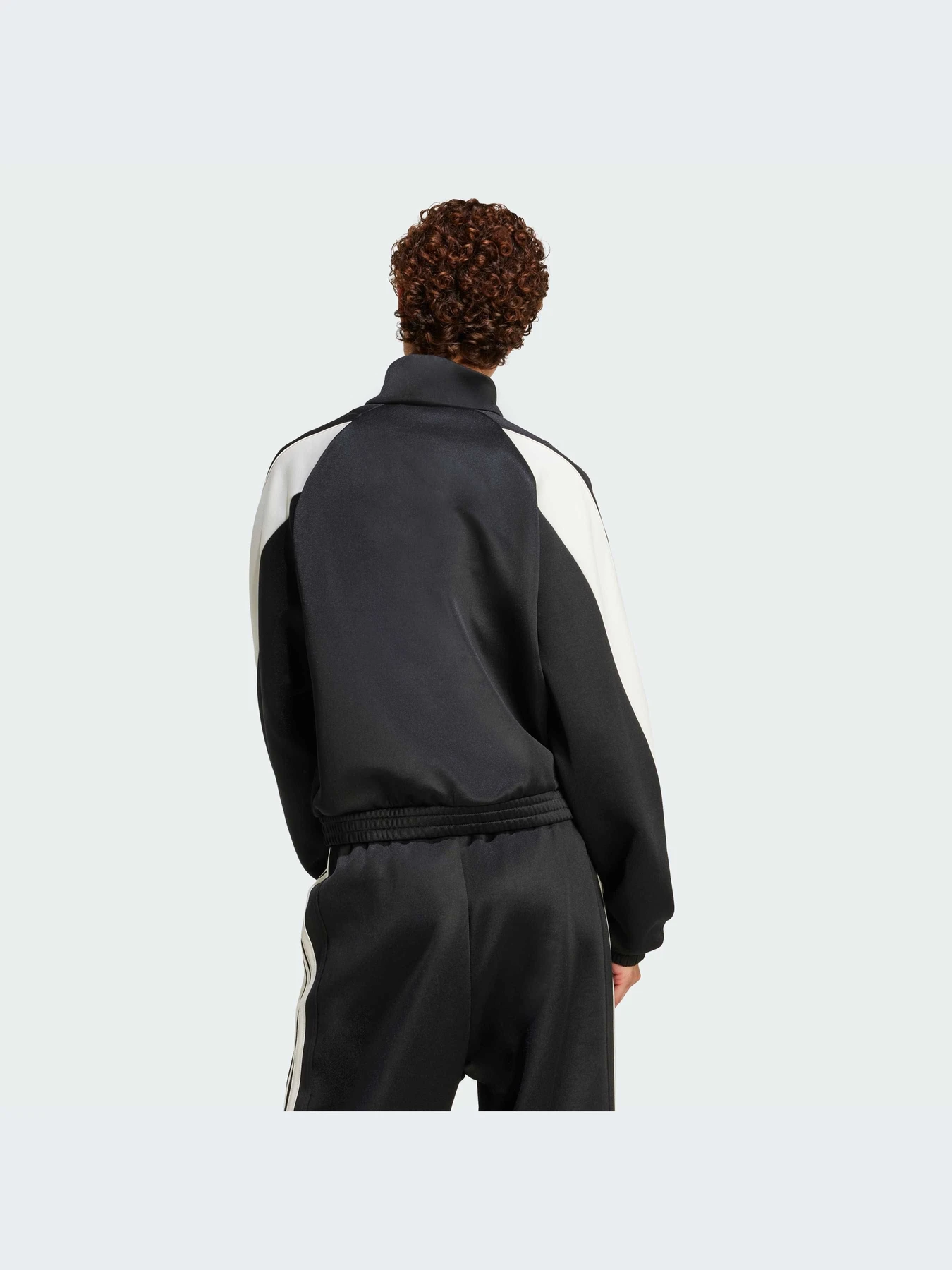 Худи и свитшоты Adidas модель JL6886-KZ Худи и свитшоты Adidas модель JL6886-KZ Фото