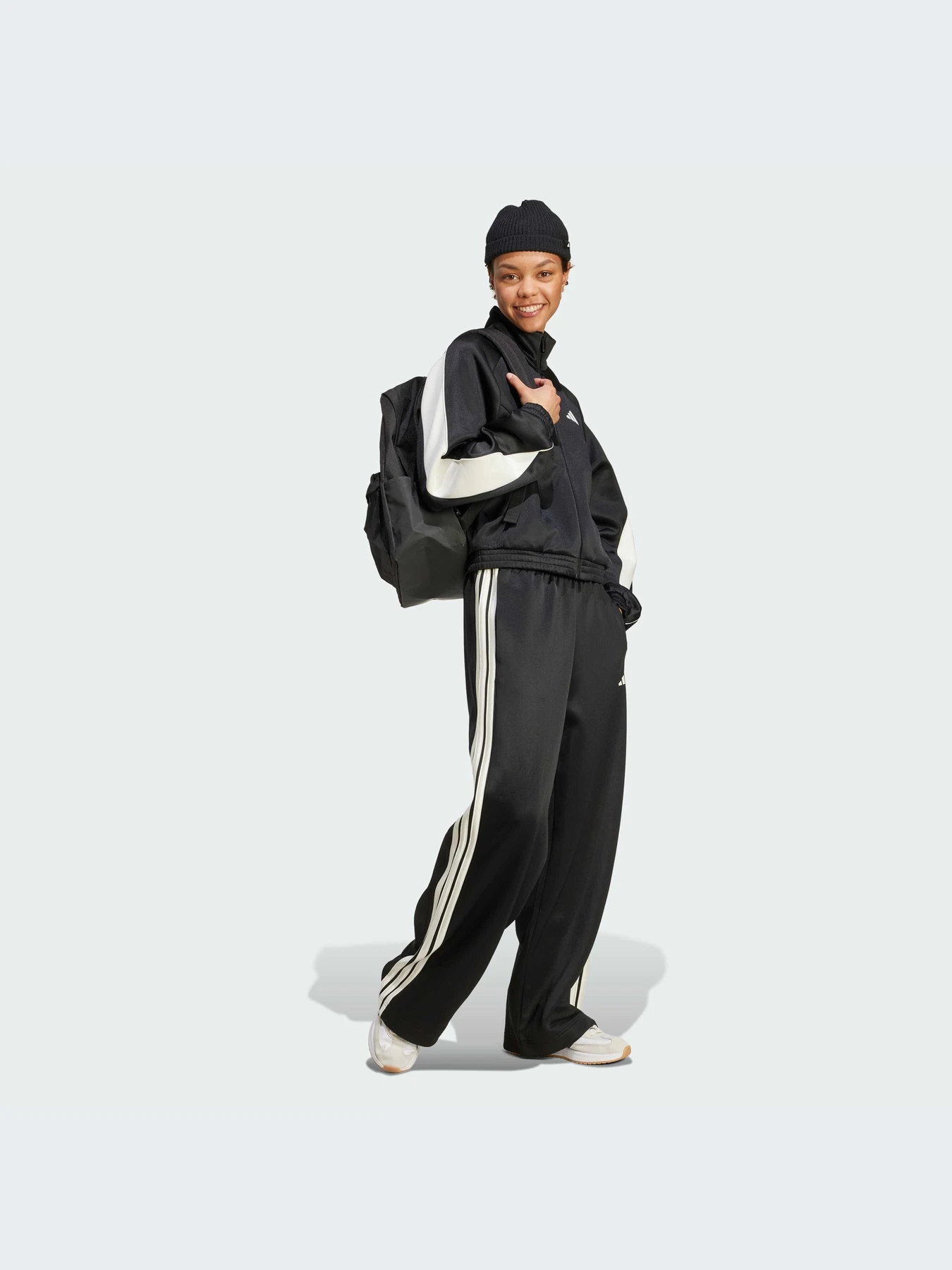 Худи и свитшоты Adidas модель JL6886-KZ Худи и свитшоты Adidas модель JL6886-KZ Фото