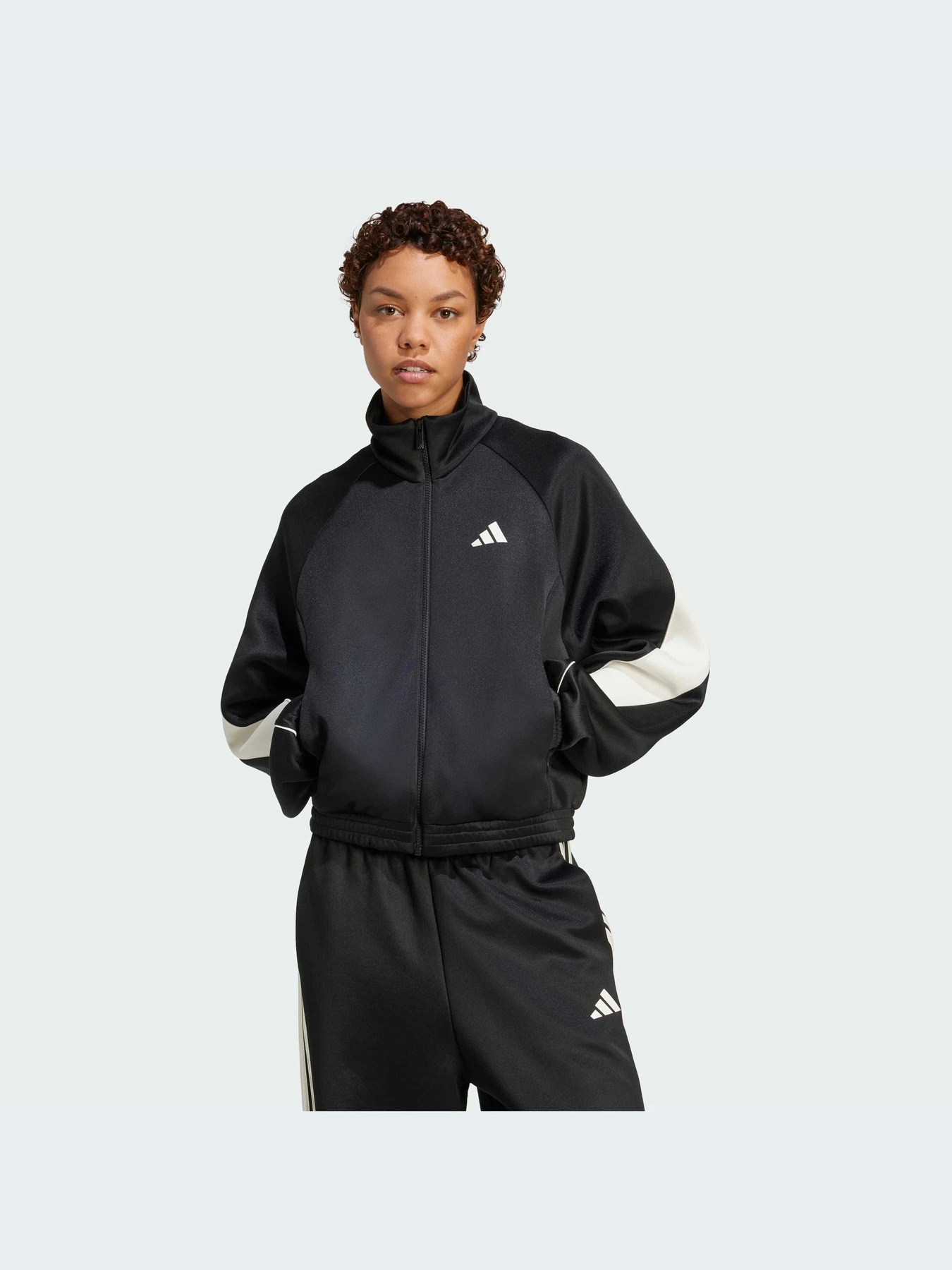 Худи и свитшоты Adidas модель JL6886-KZ Худи и свитшоты Adidas модель JL6886-KZ Фото