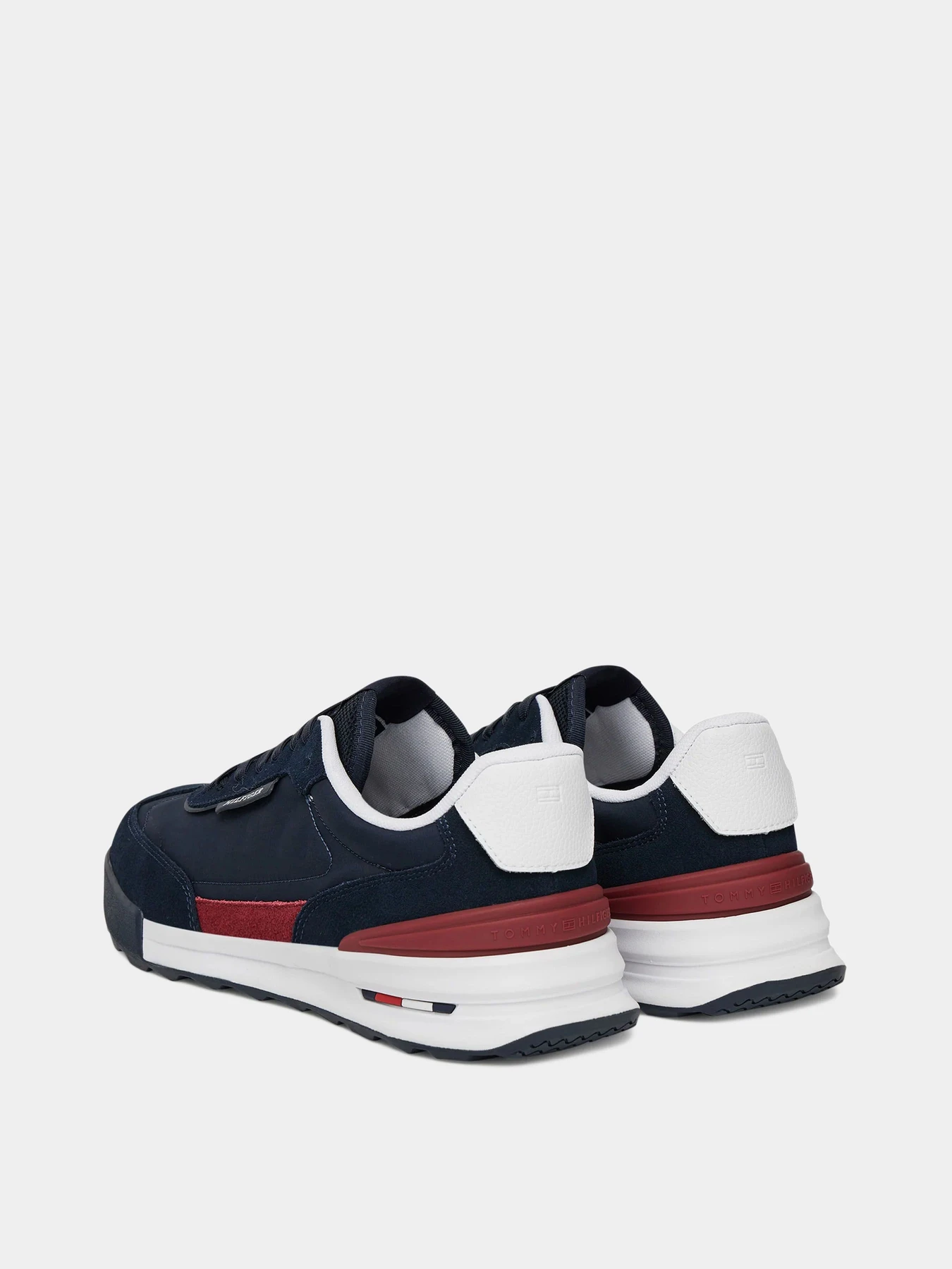 Кроссовки Tommy Hilfiger модель FM0FM05523-DW5 Кроссовки Tommy Hilfiger модель FM0FM05523-DW5 Фото