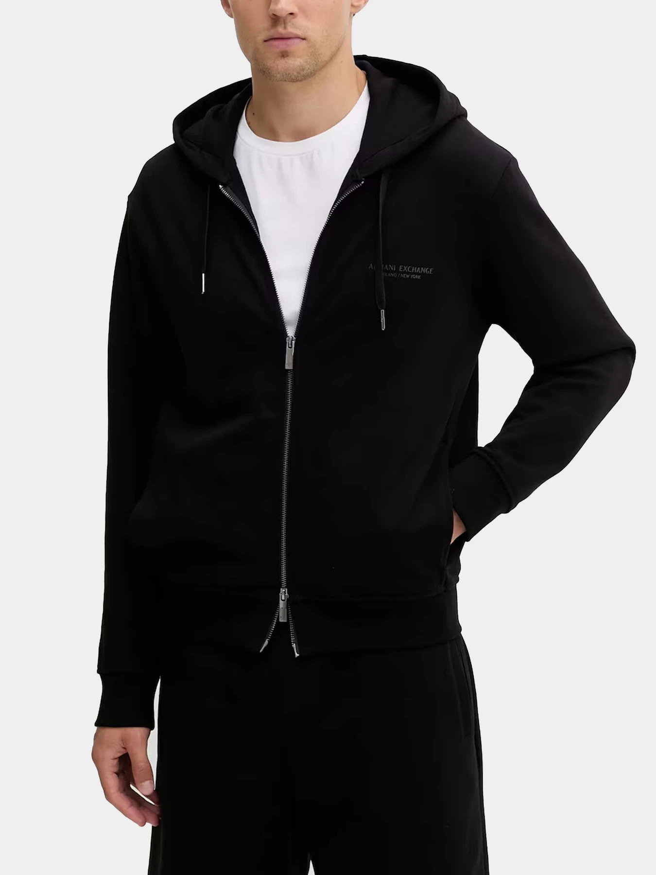 Худи и свитшоты Armani Exchange модель XM001293-AF20934-UC001 Худи и свитшоты Armani Exchange модель XM001293-AF20934-UC001 Фото