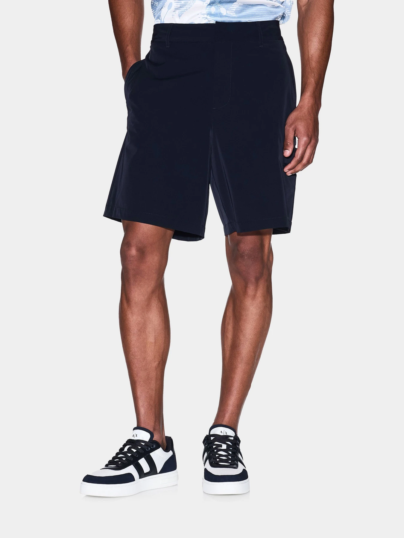 Шорты Armani Exchange модель XM000938-AF16635-UB101 Шорты Armani Exchange модель XM000938-AF16635-UB101 Фото