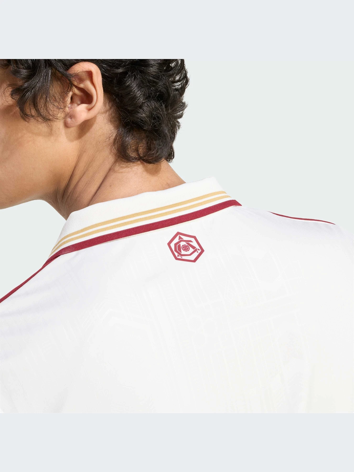 Футболки и поло Adidas модель JI9556-KZ Футболки и поло Adidas модель JI9556-KZ Фото