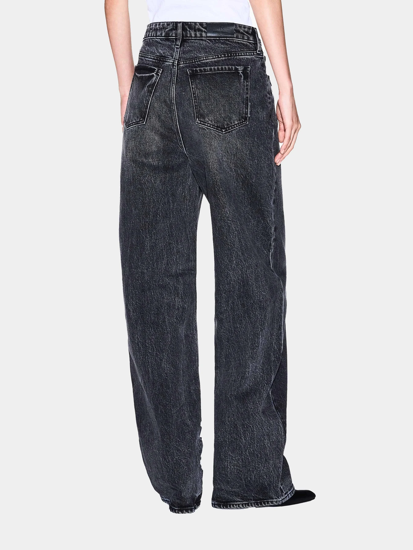 Джинсы Armani Exchange модель XW000100-AF16084-MC002 Джинсы Armani Exchange модель XW000100-AF16084-MC002 Фото