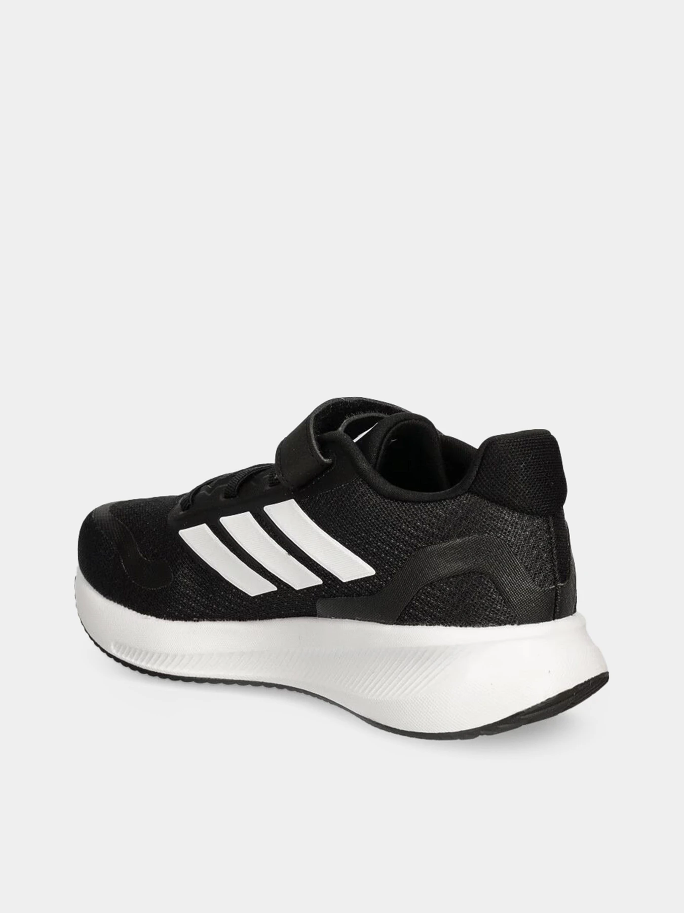 Кроссовки Adidas модель IE8574 Кроссовки Adidas модель IE8574 Фото