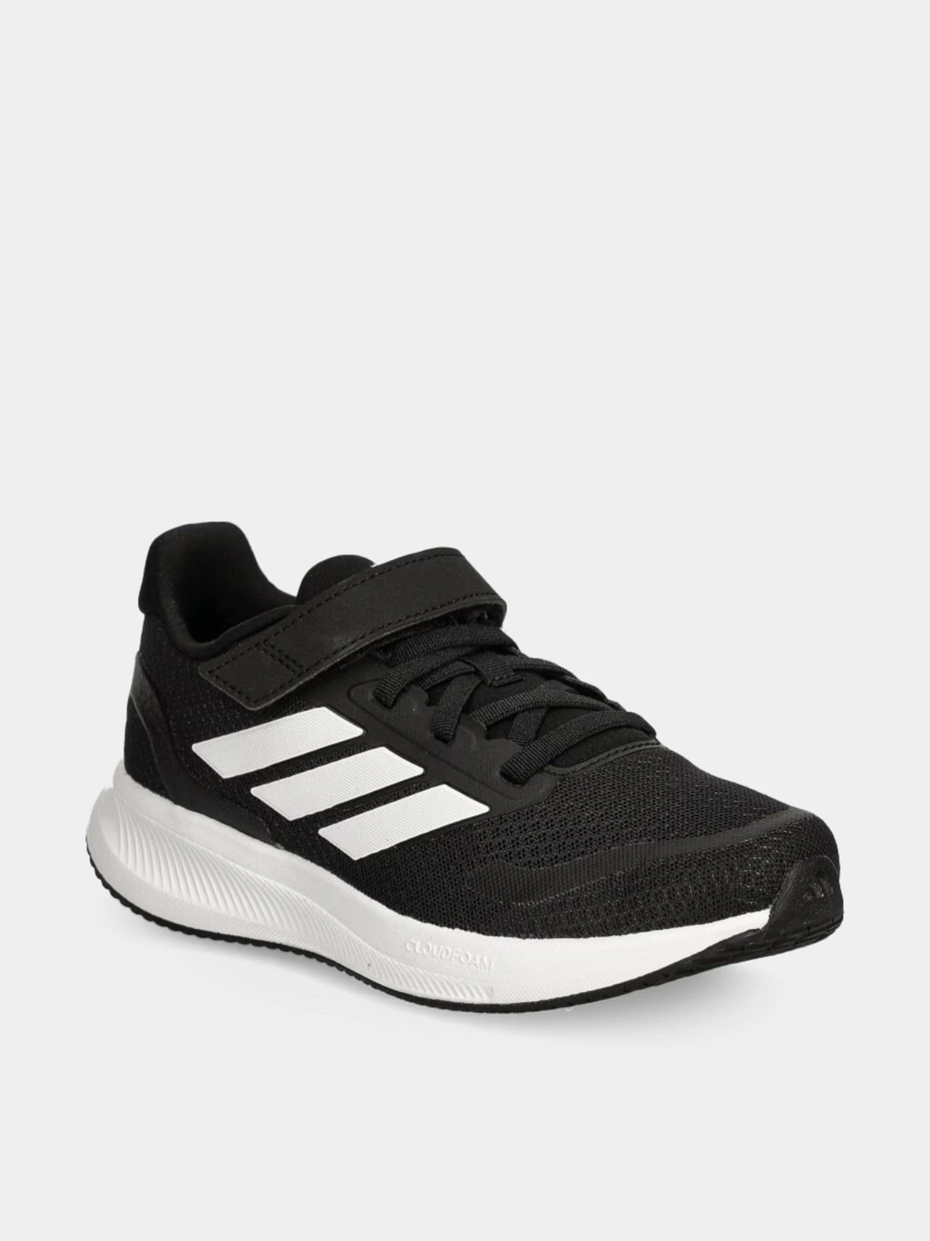 Кроссовки Adidas модель IE8574 Кроссовки Adidas модель IE8574 Фото