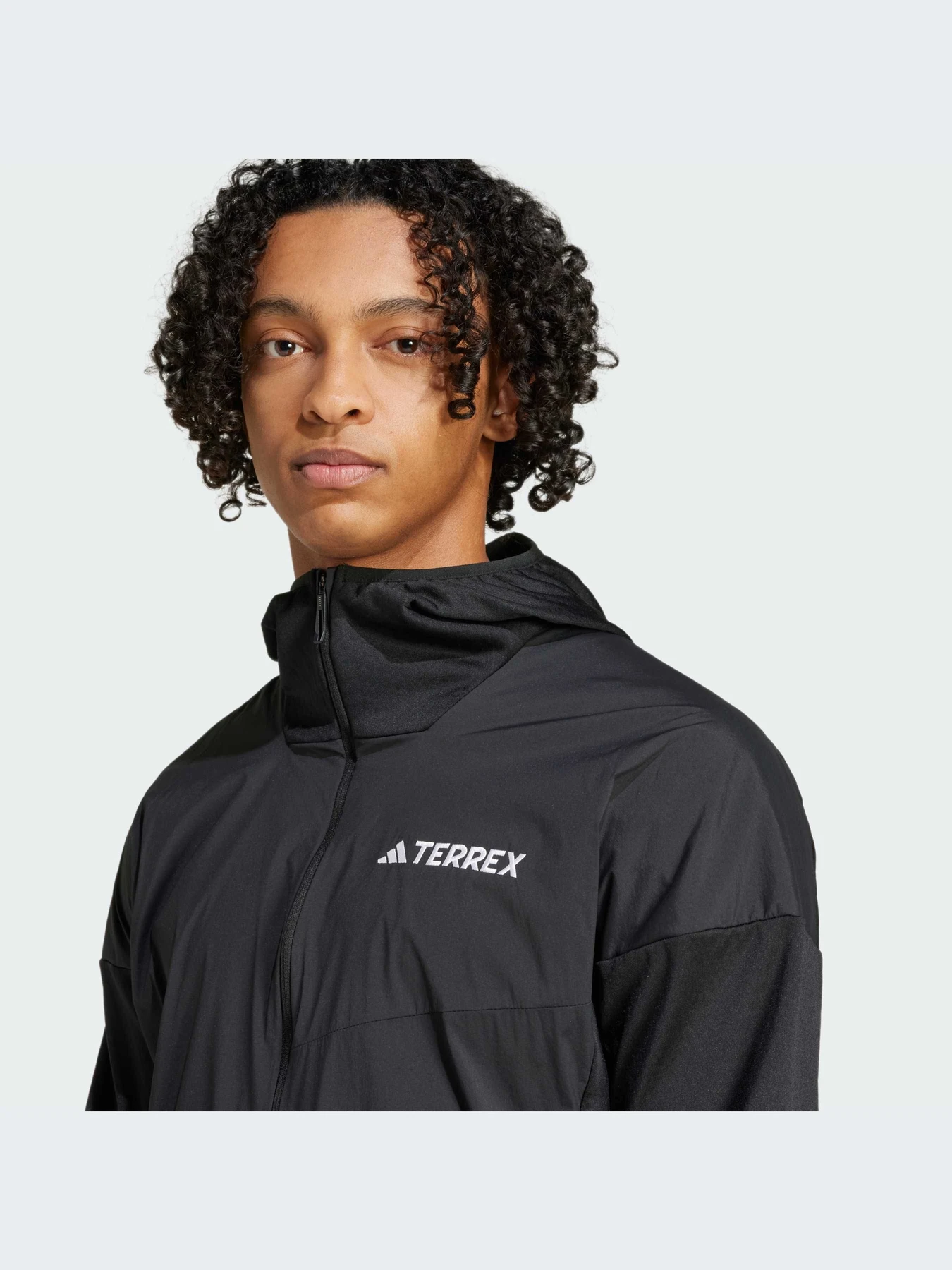 Куртки и дубленки Adidas модель JF1227-KZ Куртки и дубленки Adidas модель JF1227-KZ Фото